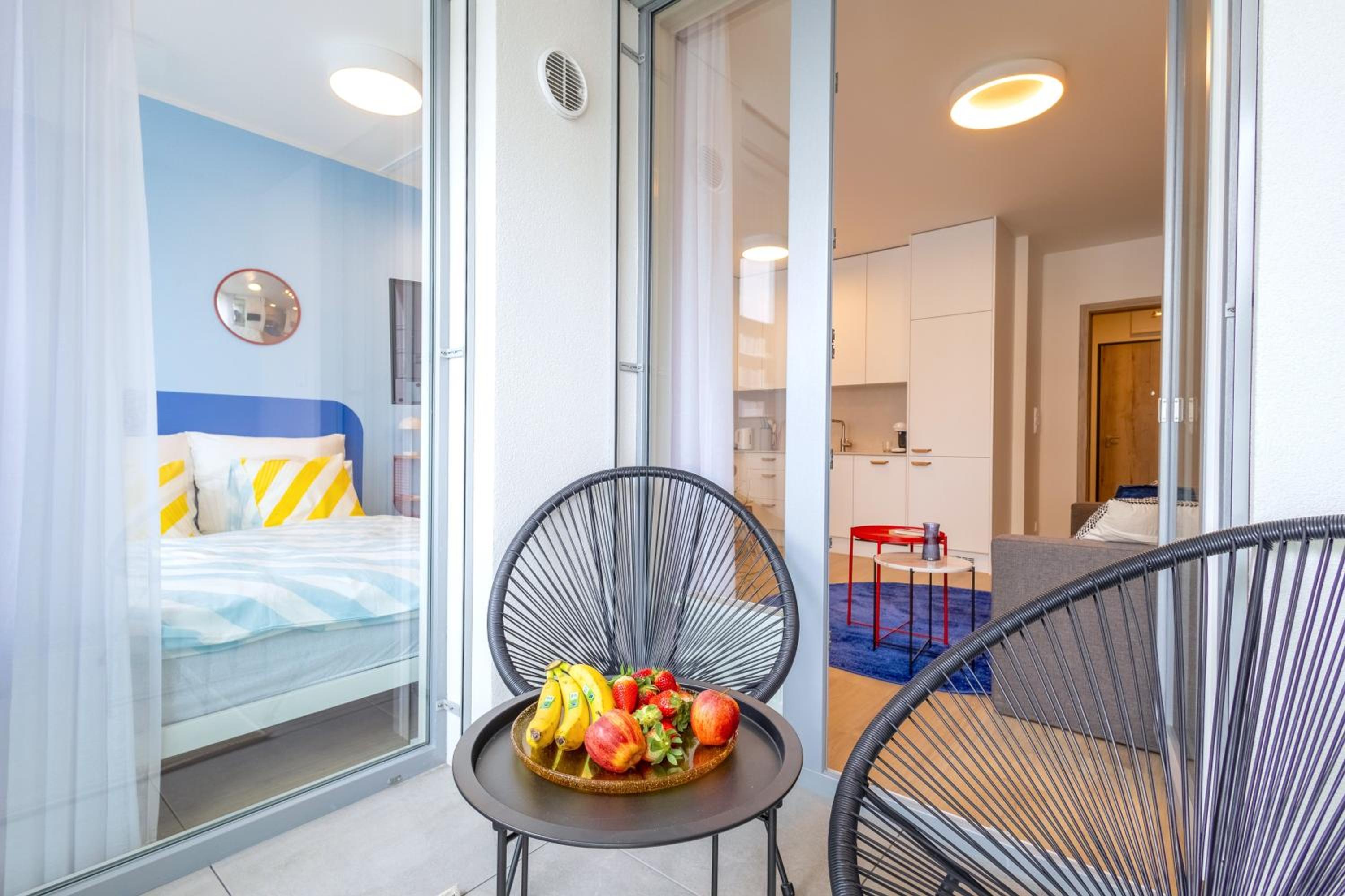 Colorful Apartment - Balcony, Free Parking, by Gravity Prague