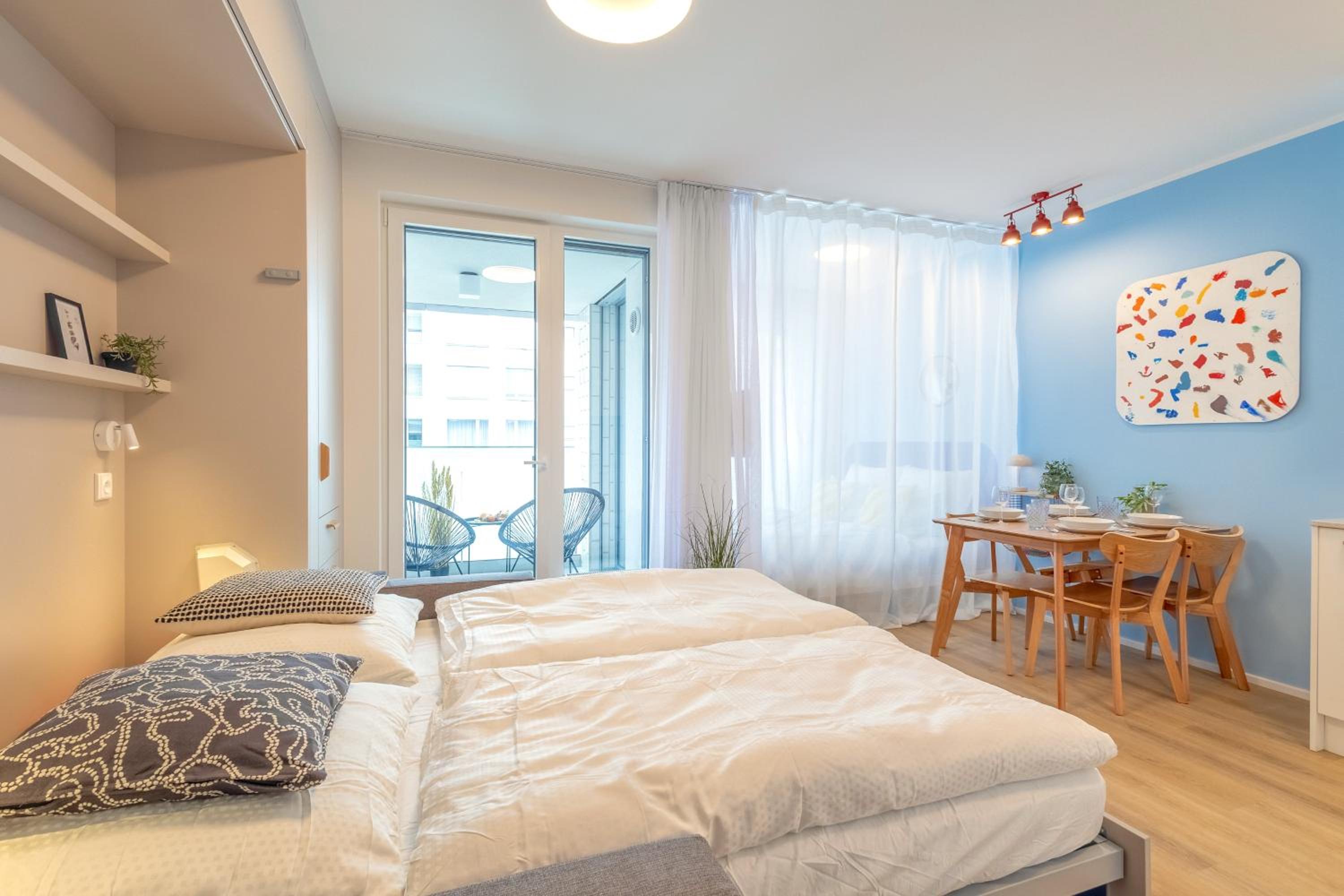 Colorful Apartment - Balcony, Free Parking, by Gravity Prague
