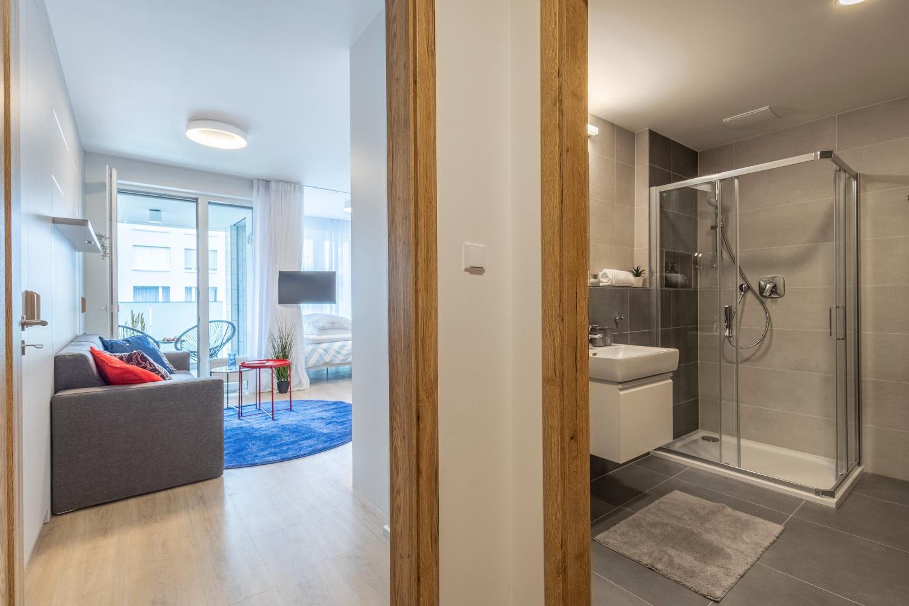 Colorful Apartment - Balcony, Free Parking, by Gravity Prague