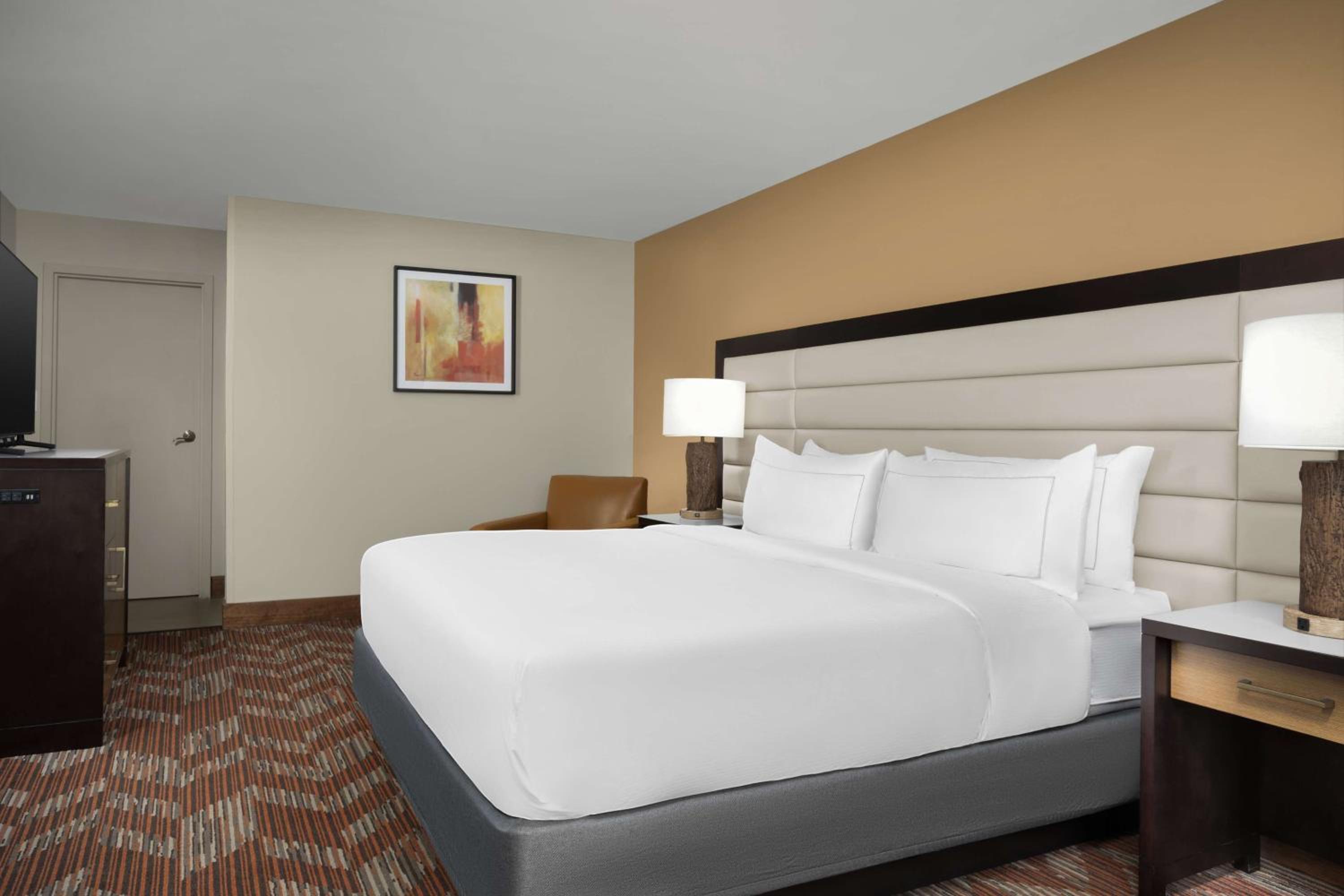 Doubletree By Hilton Greensboro Airport