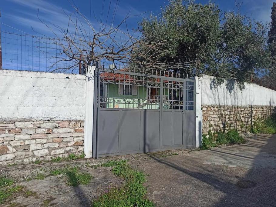 Yannoula's Family Home