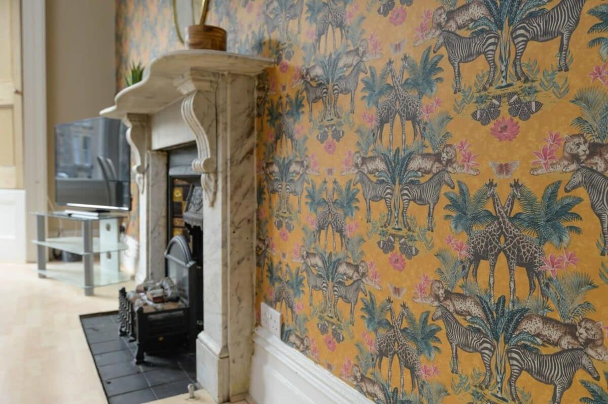 Gorgeous Apartment Seconds from Seafront Clevedon