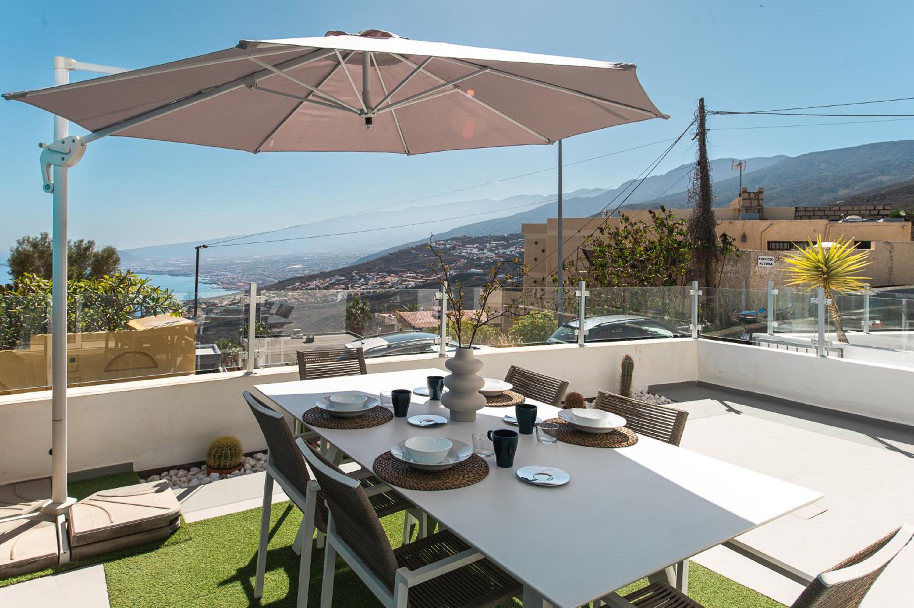 Chalet con piscina en Tabaiba by Alterhome