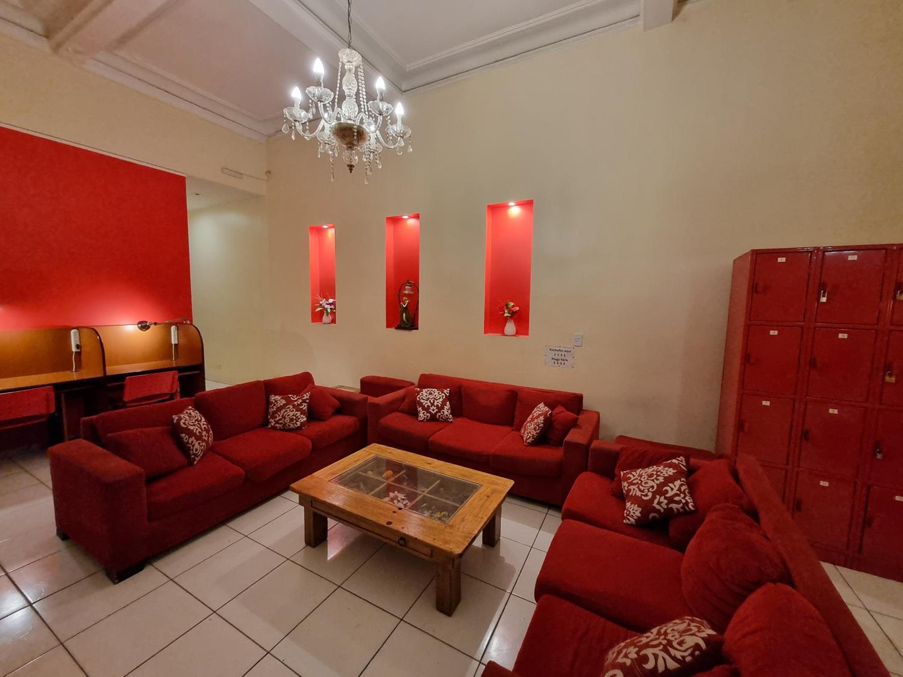 Hostel Estoril