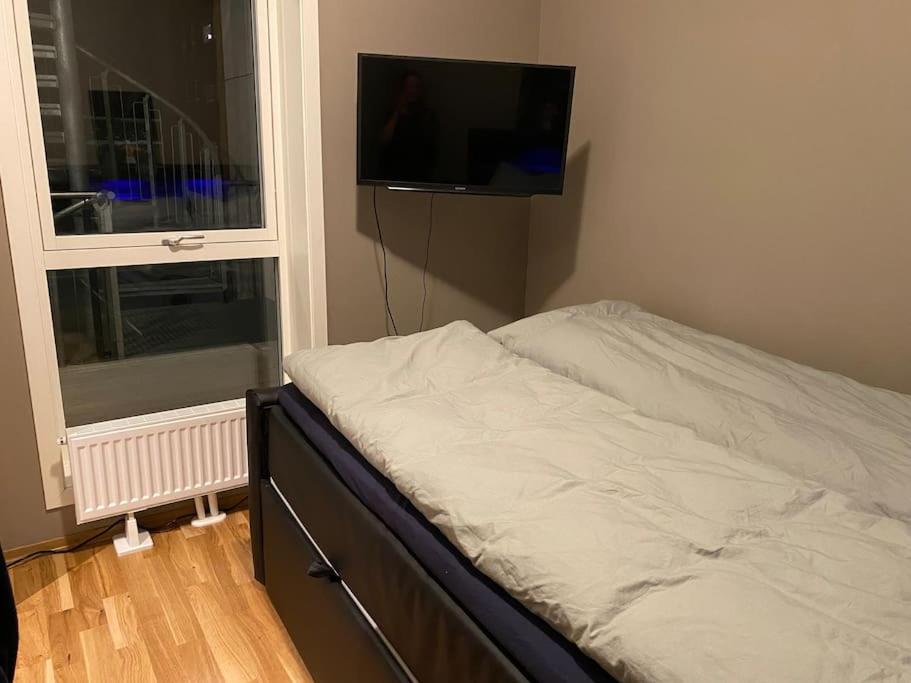 Strøken leilighet inkl parkeringskjeller.