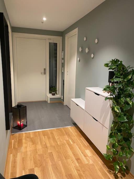 Strøken leilighet inkl parkeringskjeller.