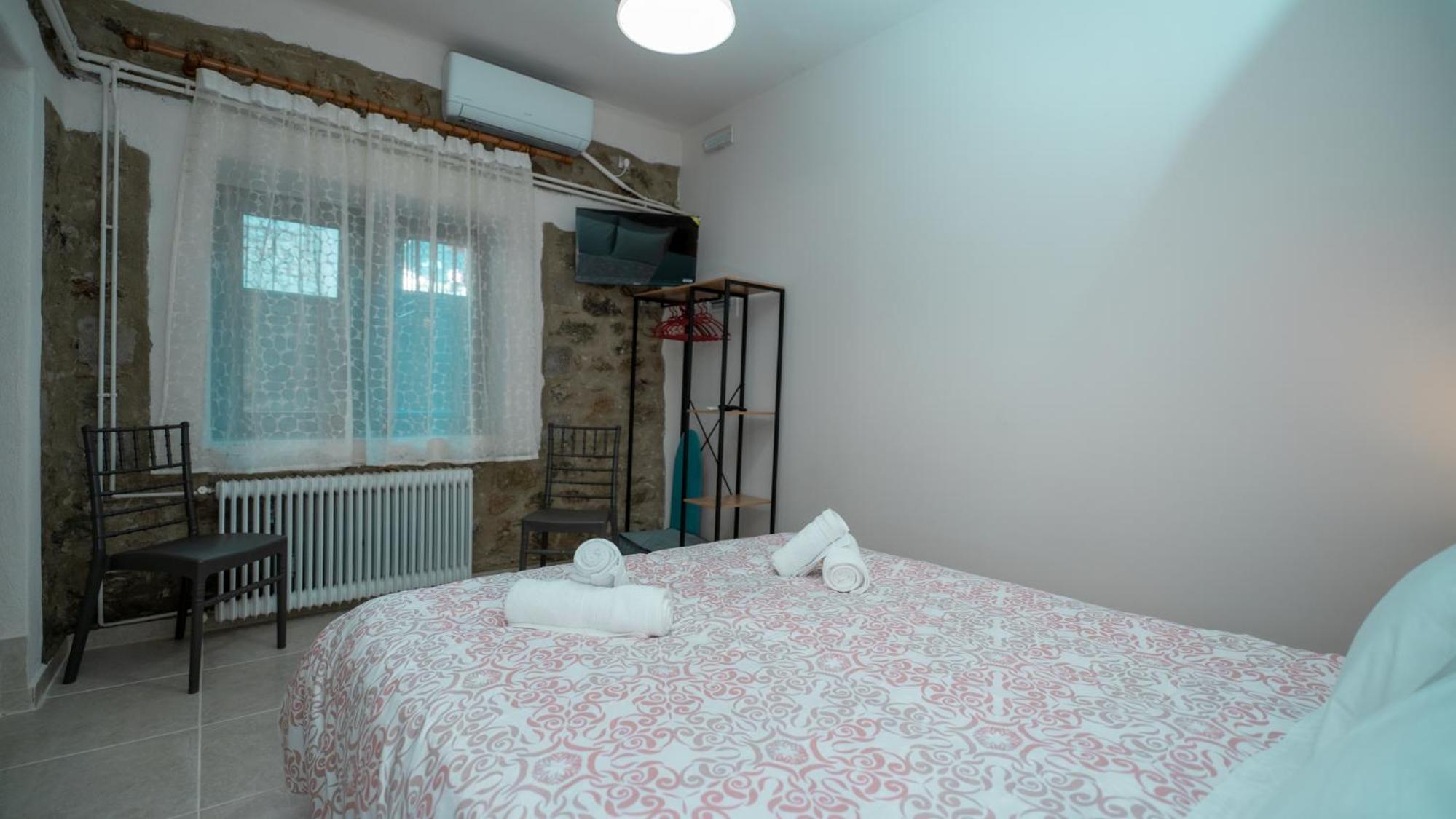 Akratos House