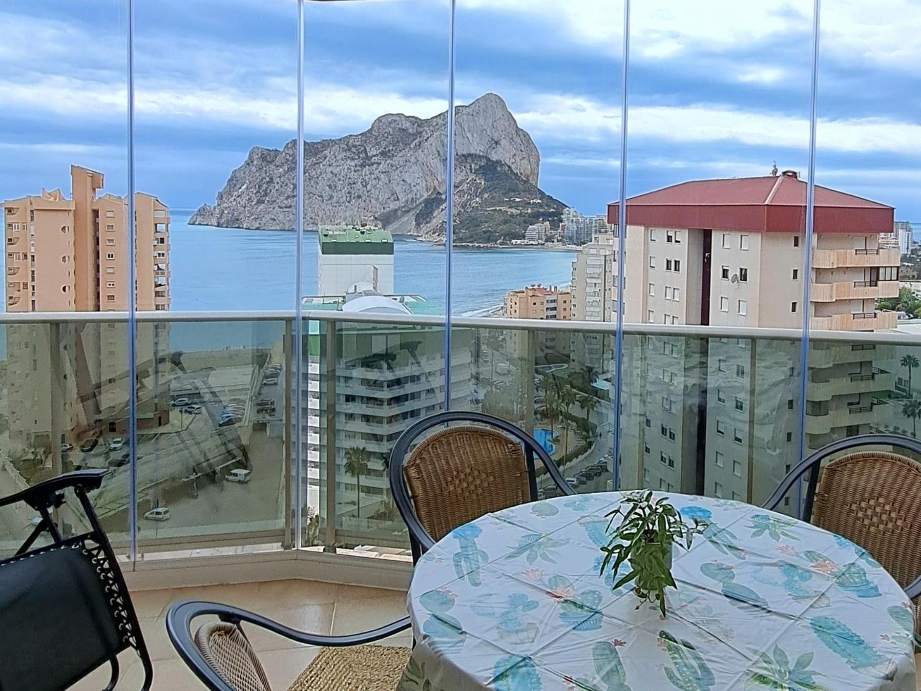 Esmeralda Seaview-Suites
