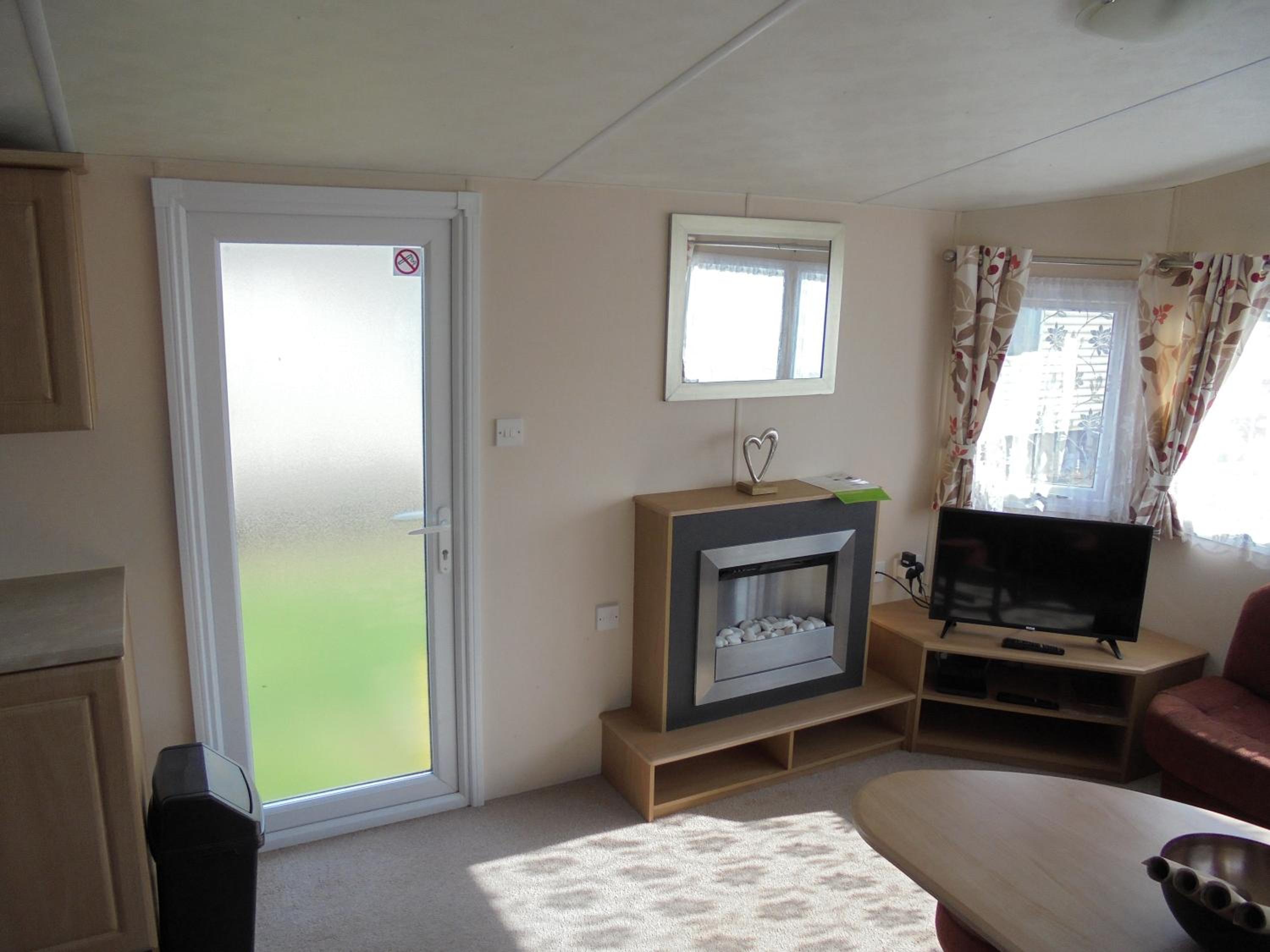Seaview Ingoldmells Bromley 10 Berth 4 Bedrooms FREE WIFI view 2