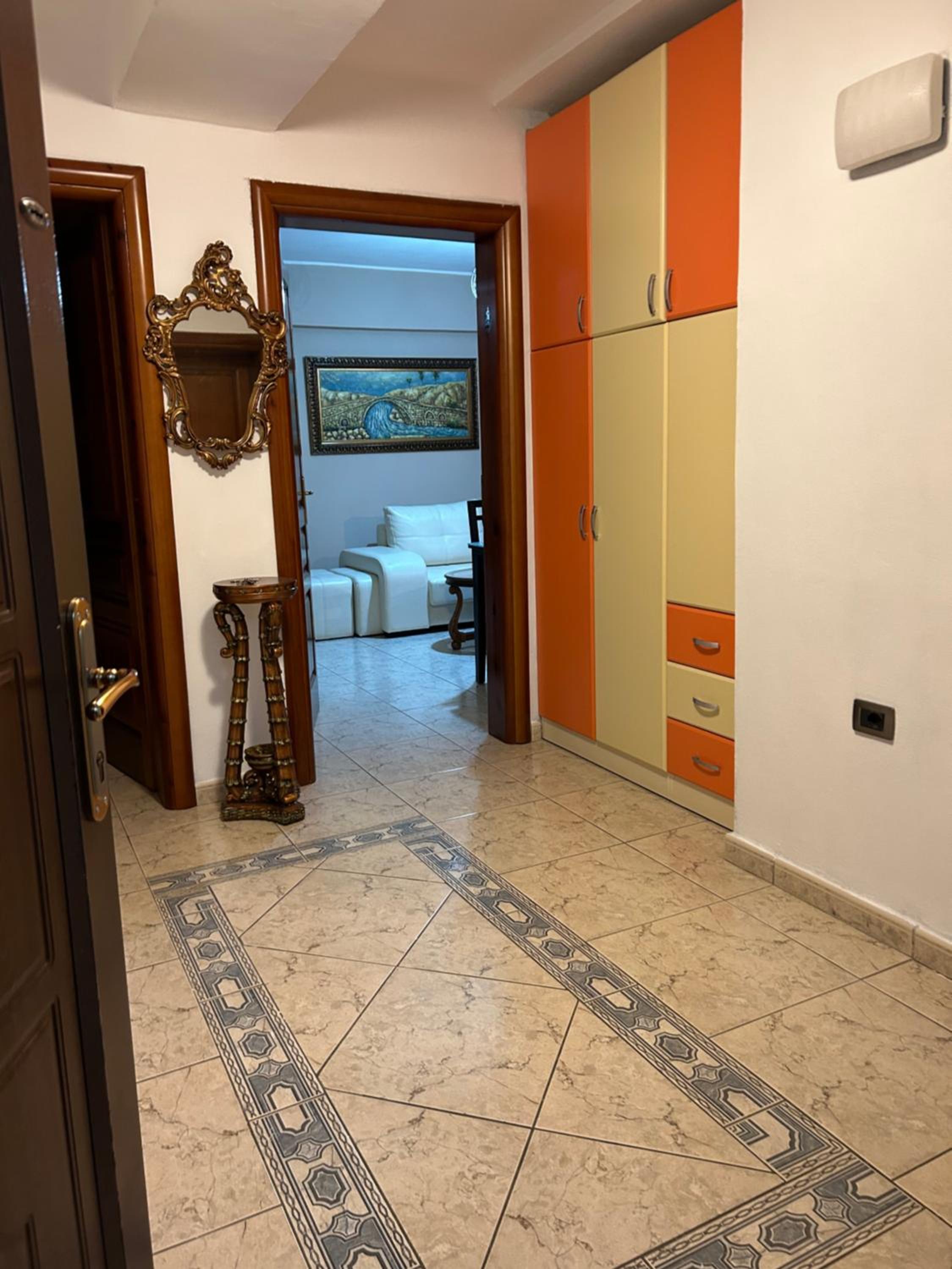 APARTMENT Toxhi