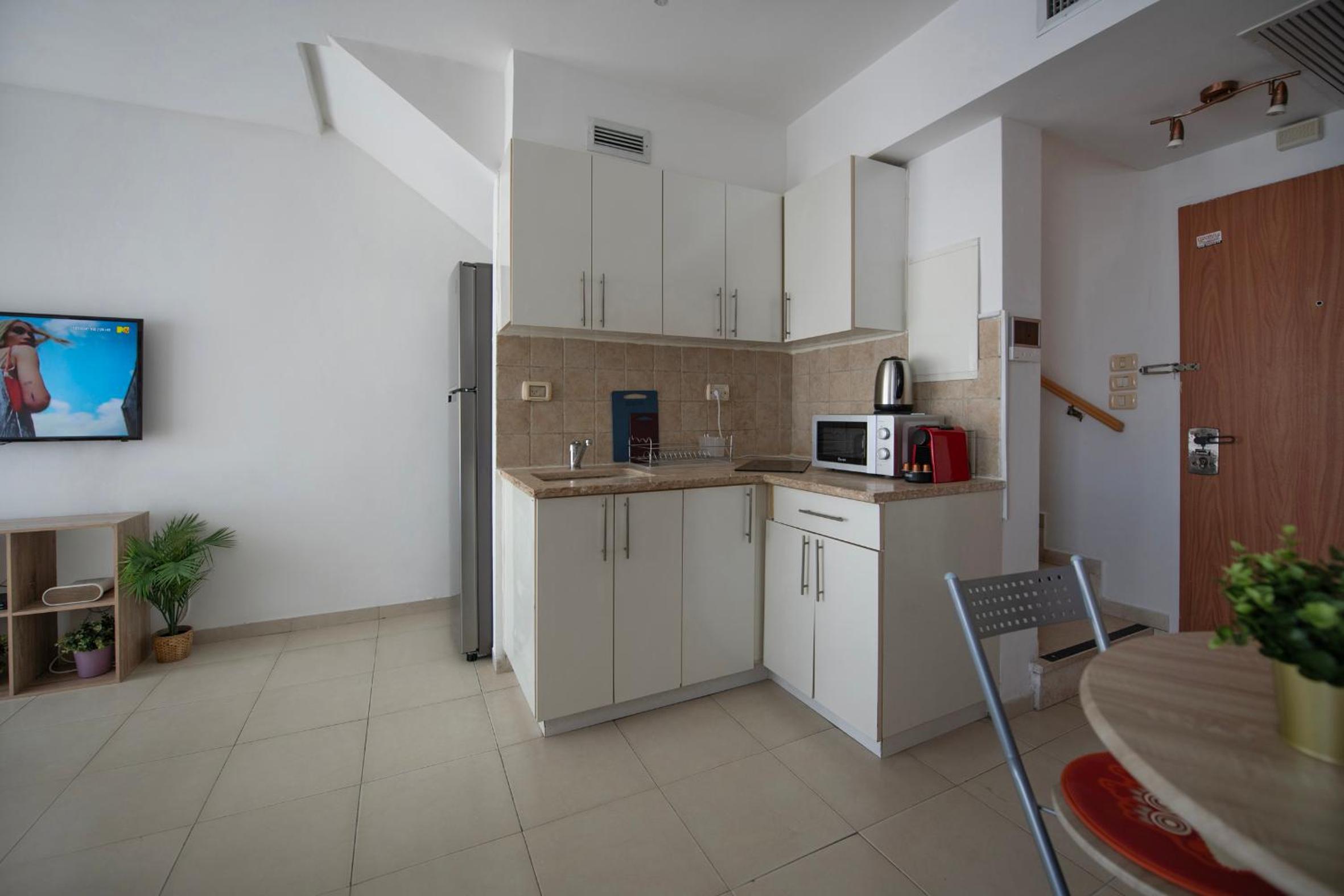 2BD and 2 Bath duplex on the Hilton beach with a shelter view 2