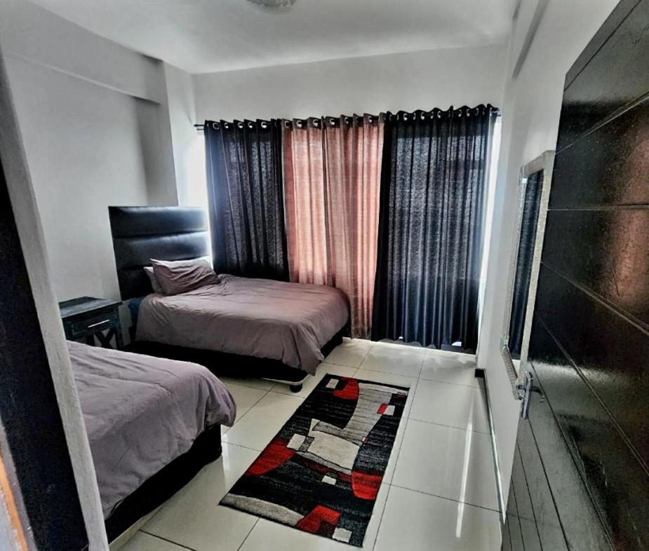 Beachurst Apartment view 4
