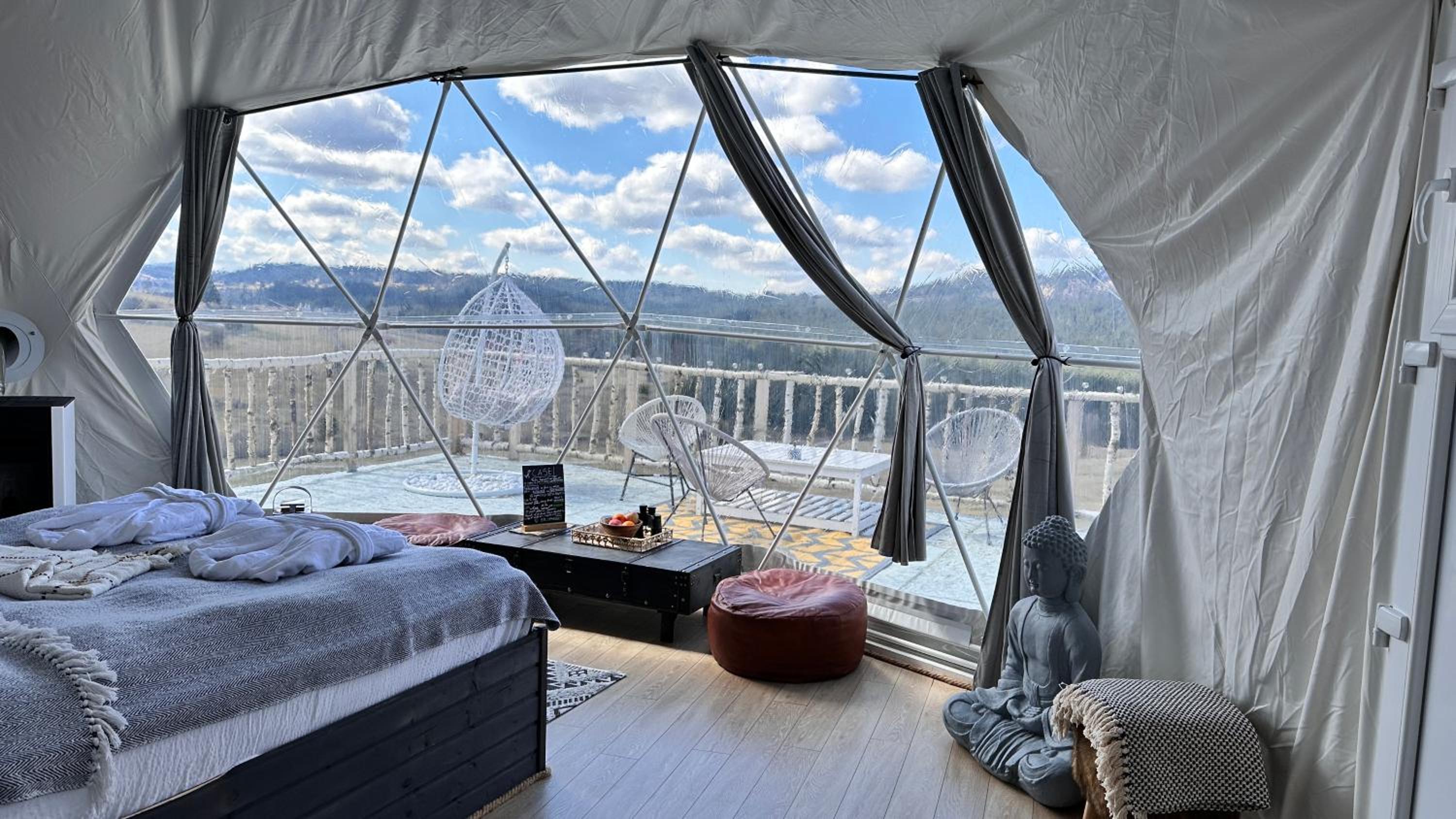 Dorna Iglu Luxury Glamping Resort view 5