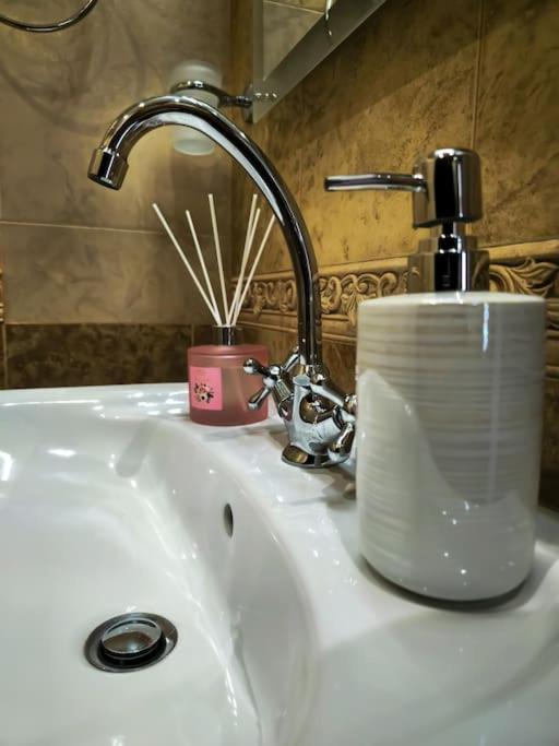 Casa Rea - Comfortable Stay with Free Parking