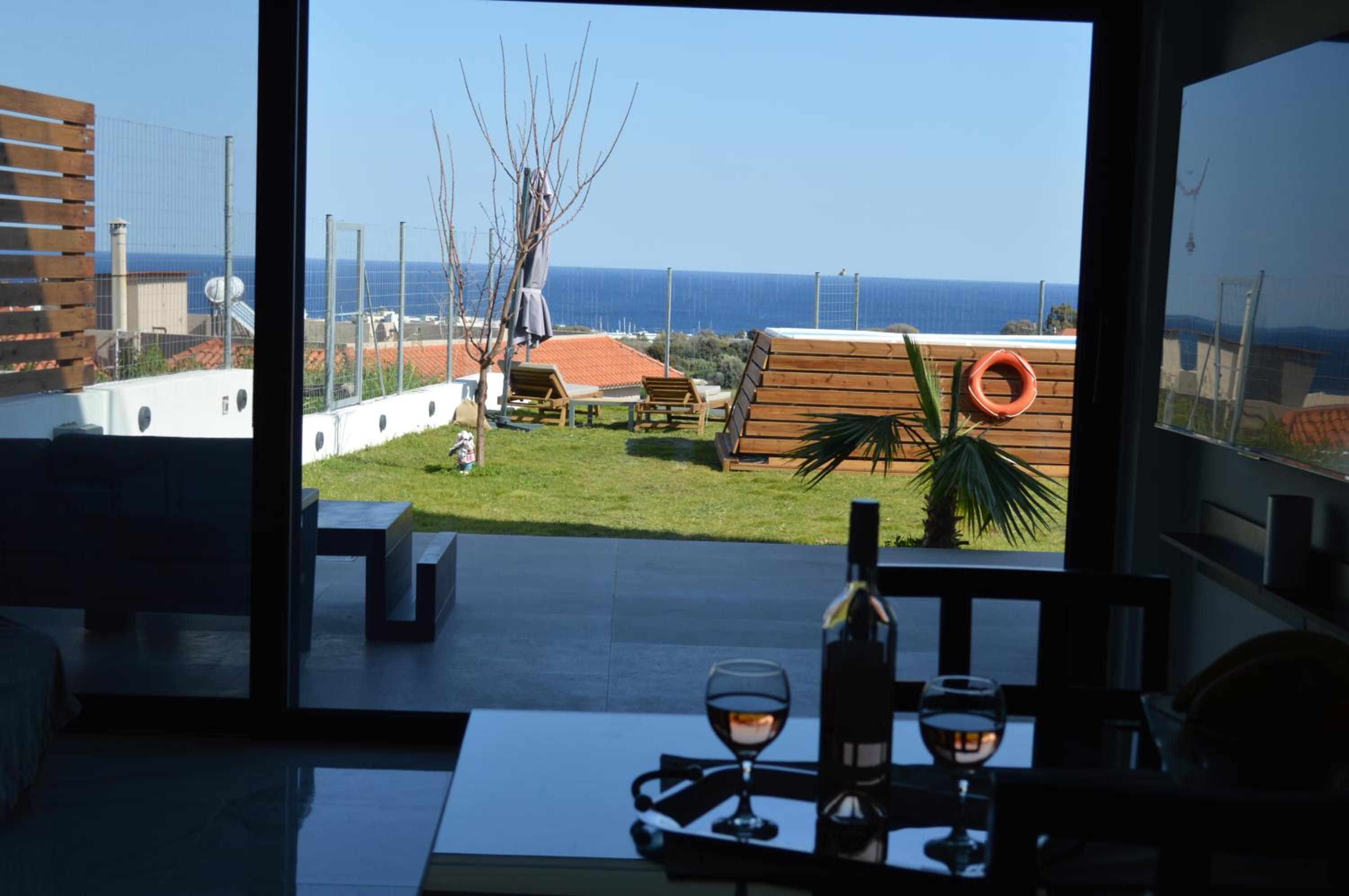 Sea View Sunrise Luxury Apartment photo 3