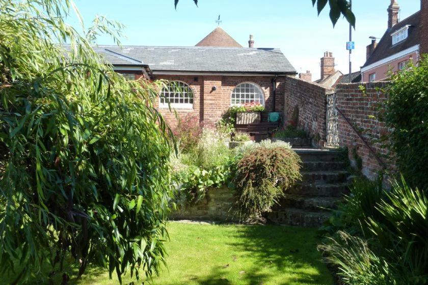 Ballygate Stable