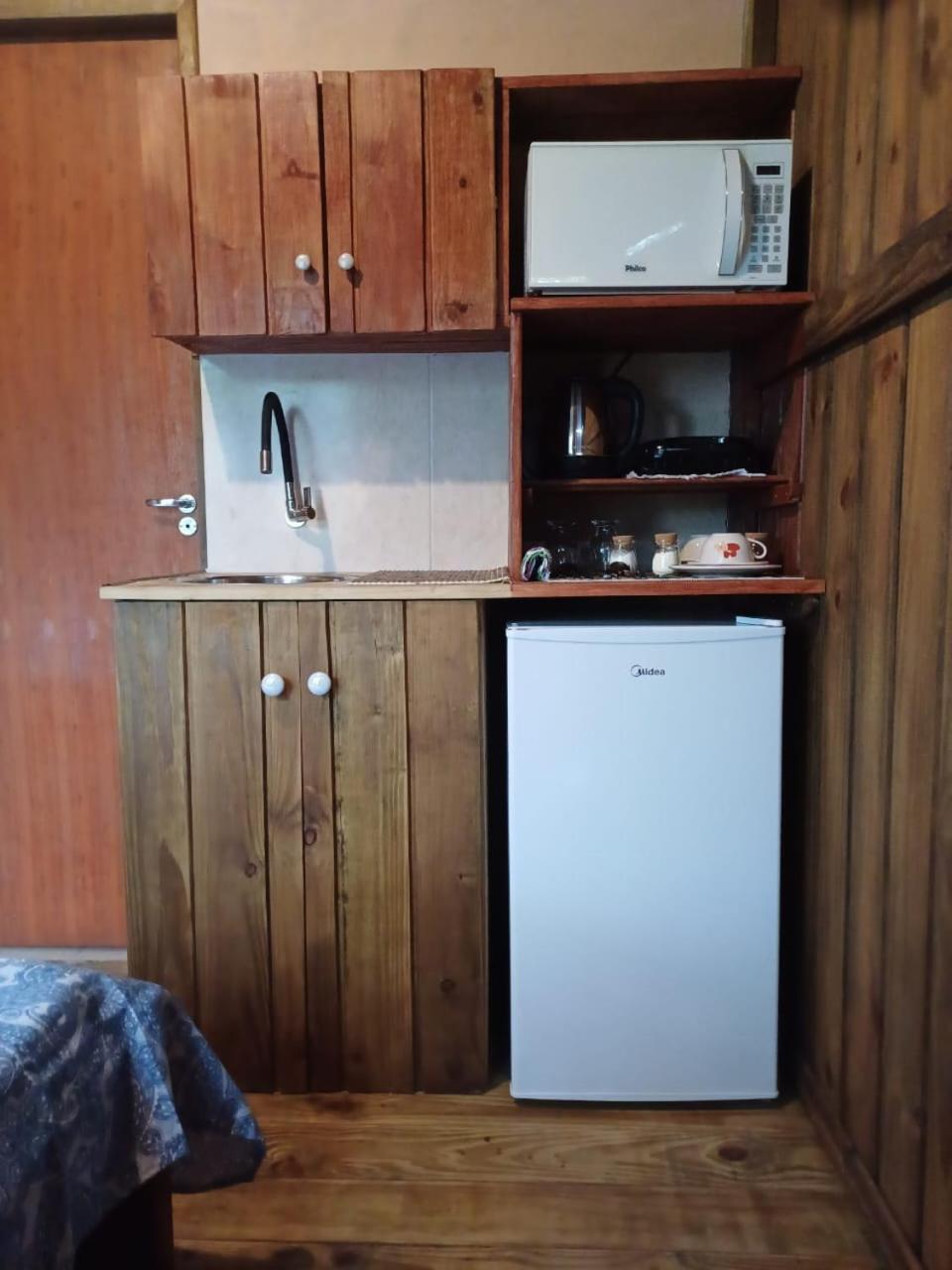 Recanto Cabanas vermelha