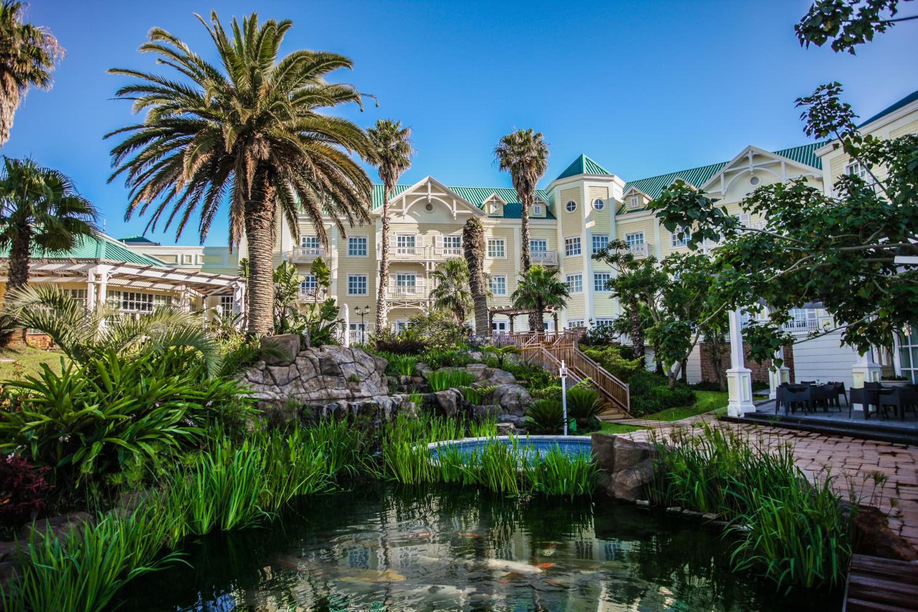 Hotel Hemingways Hotel - Image 1