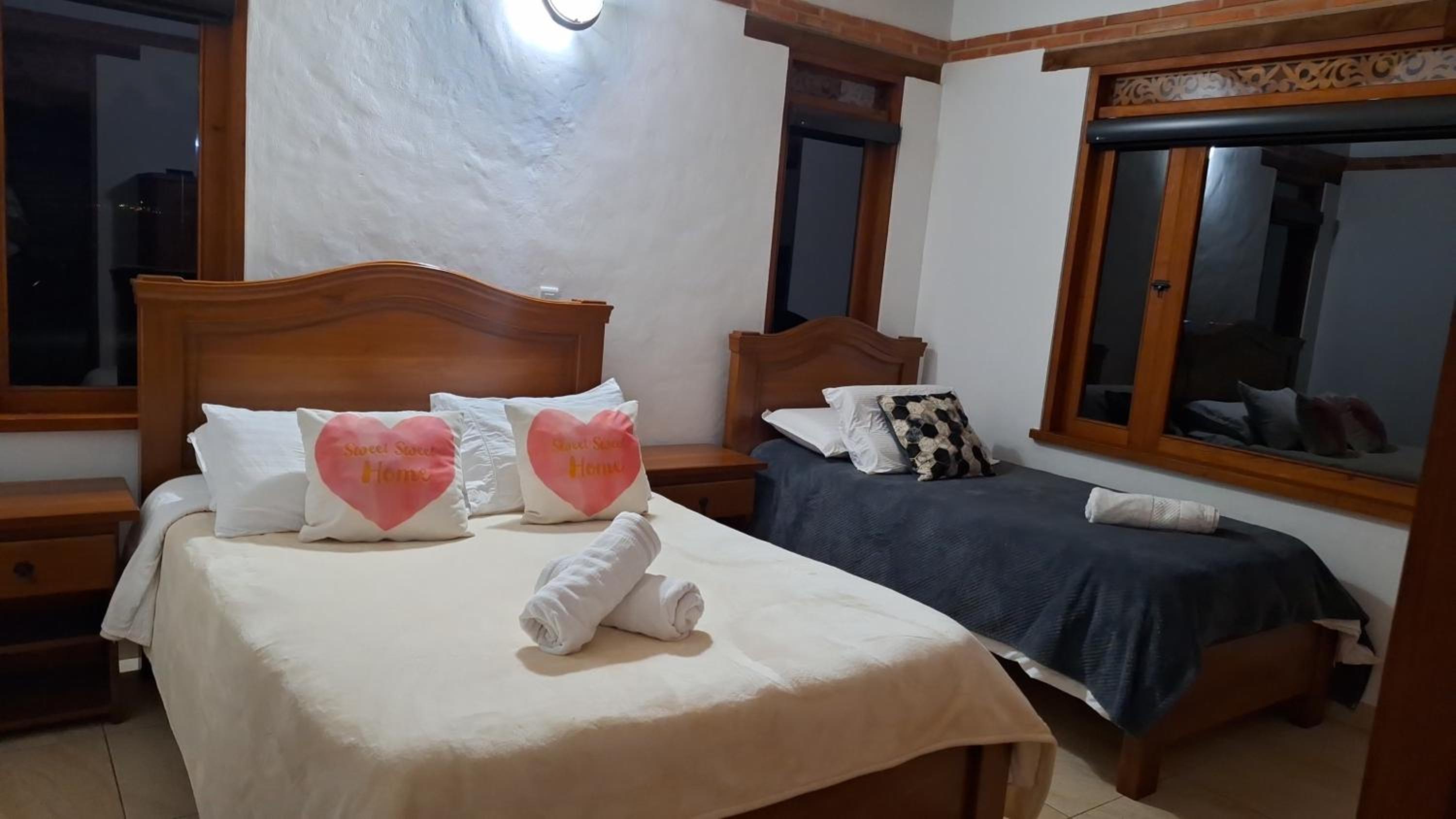 Home Boutique Flores Amarillas