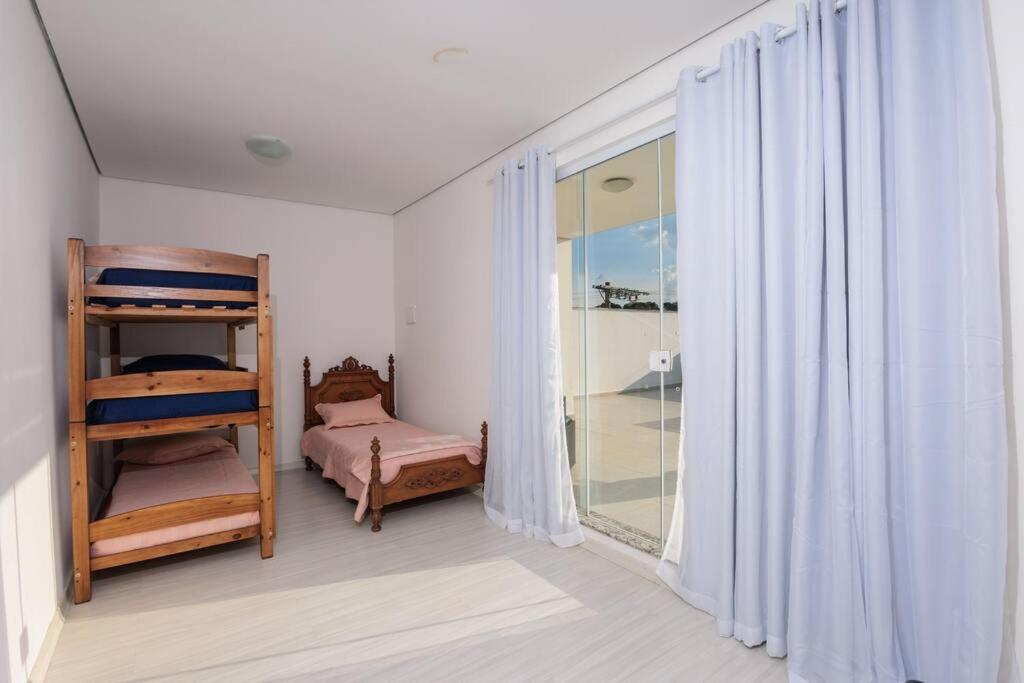 Casa aconchegante e confortável para 20 pessoas em São Lourenço