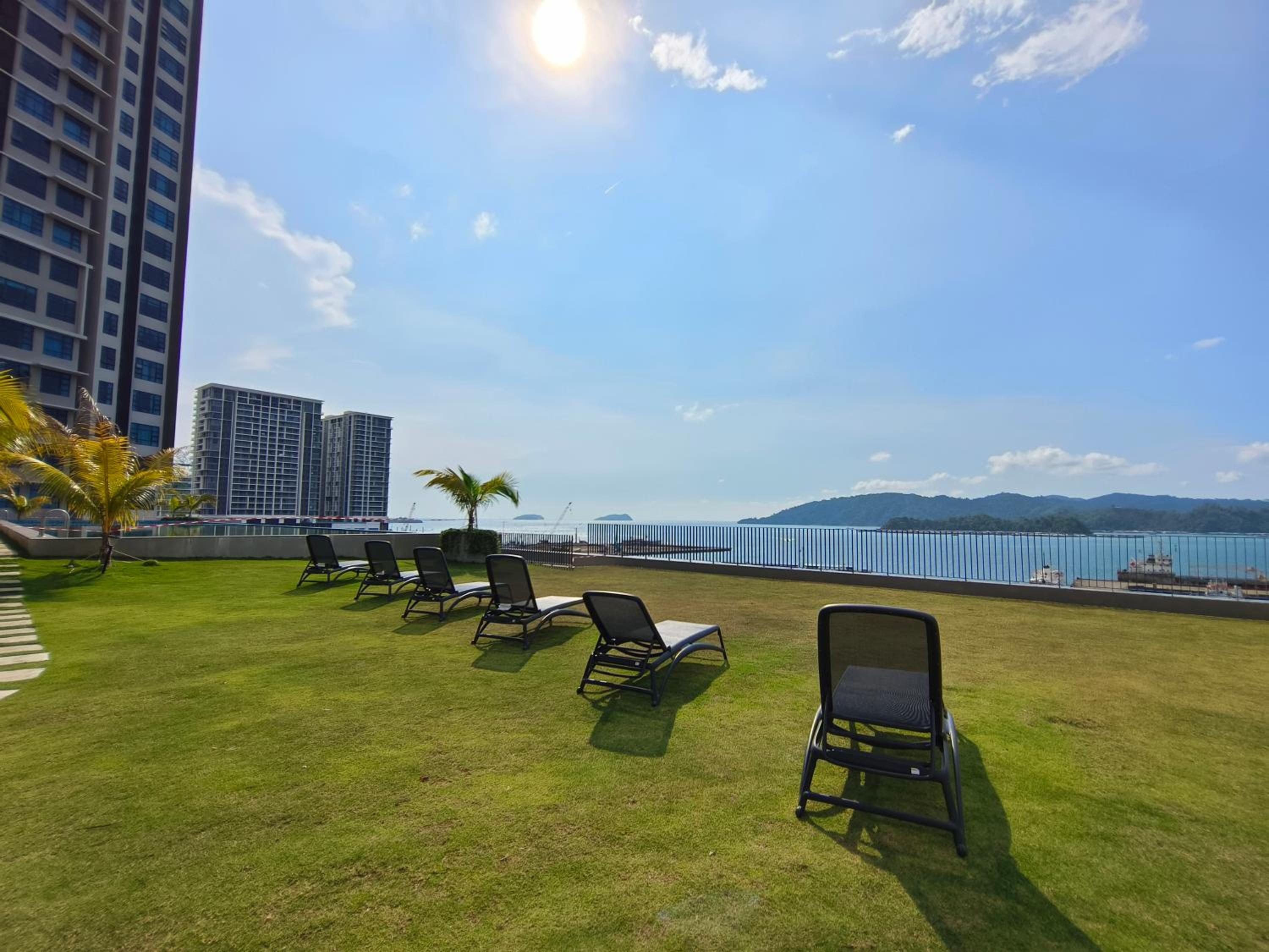 AJ Suites @ Jesselton Quay KK photo 2
