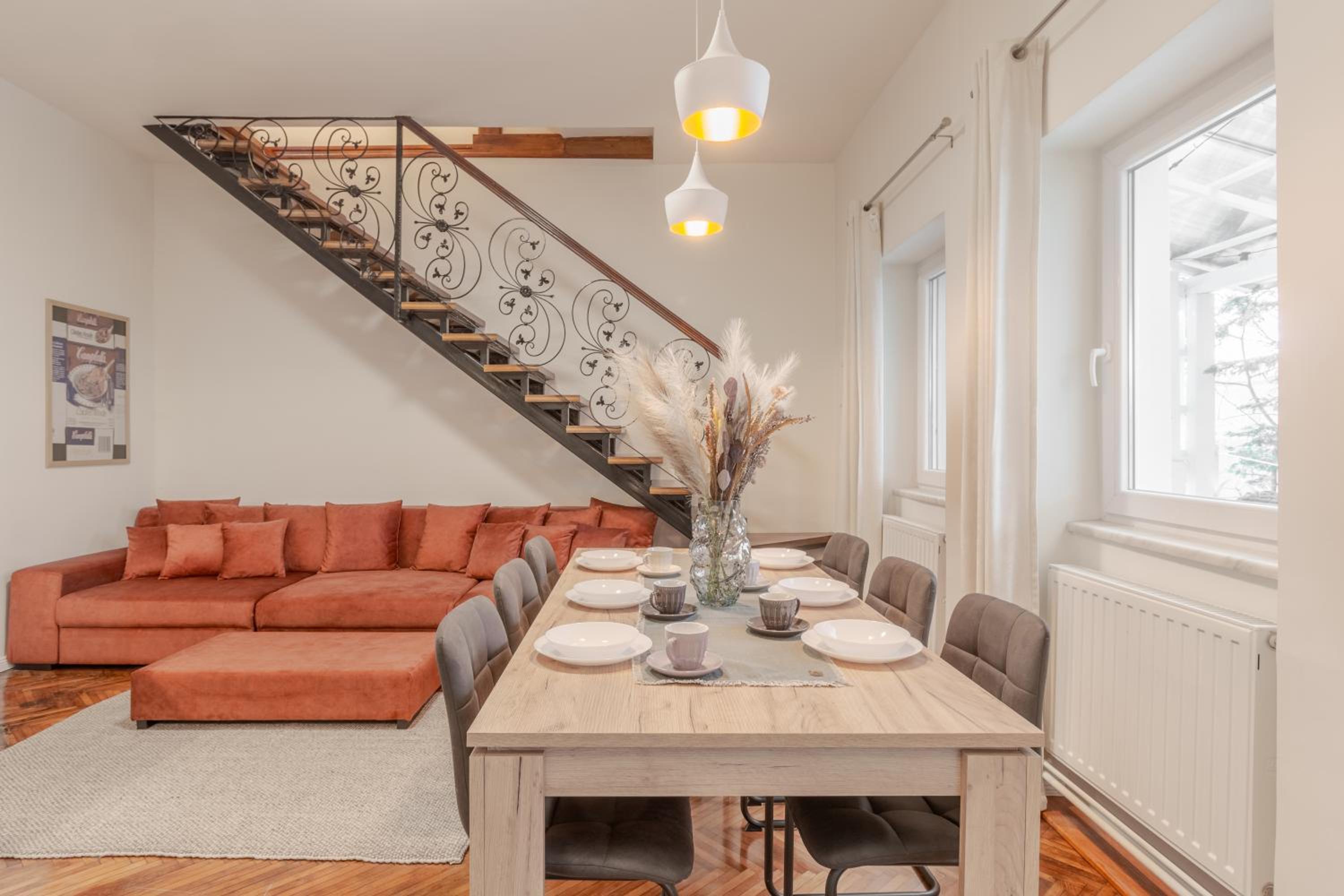 Apartament Ultra-Central Premium cu Parcare Gratuita pe Malul Crisului view 2