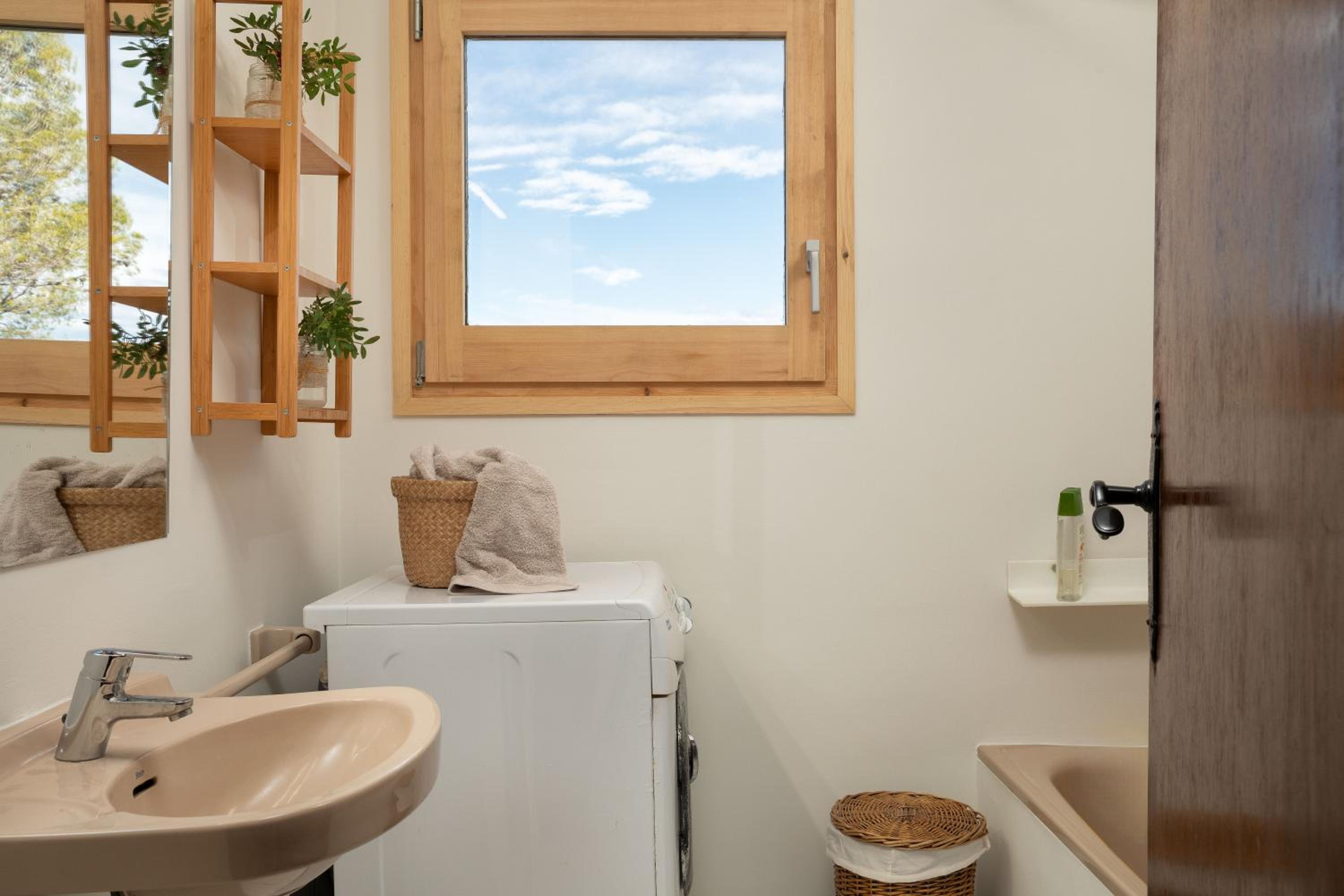 Flateli Begur Muntanya