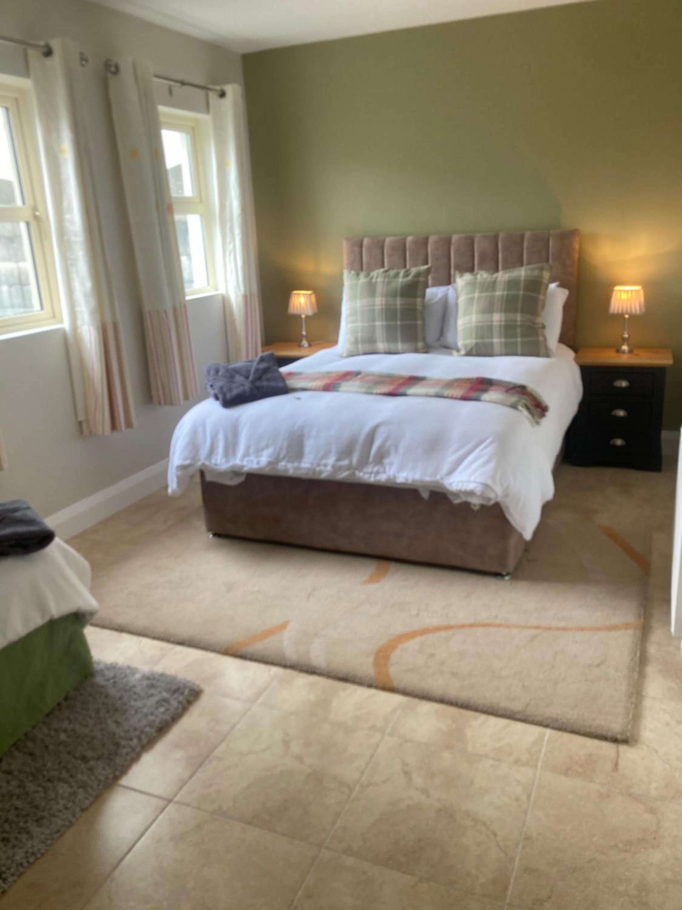 Ennis Vacations - Luxury Country Escape - Property Image 33