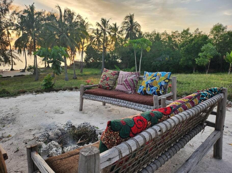 Sunset Getaway- Villa Njukuti view 4