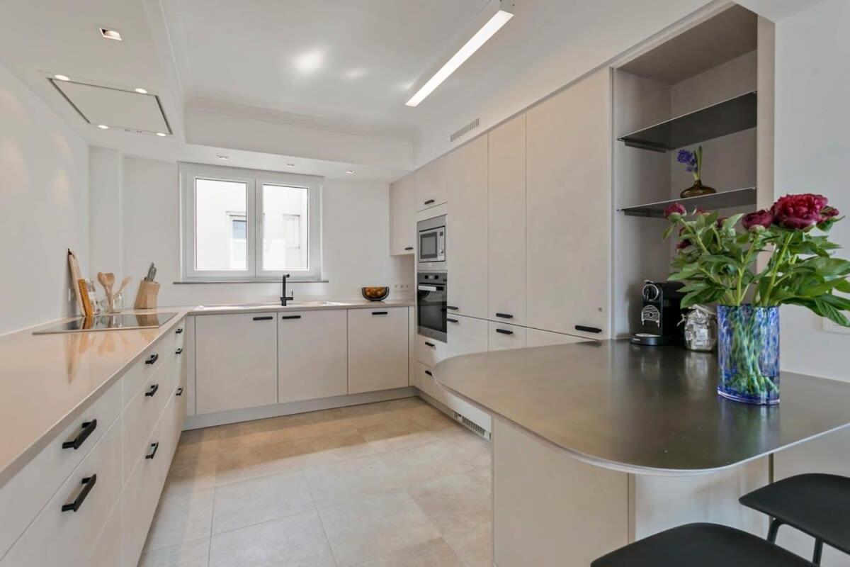 Huswell - Panoramic seaview apartment in 't Zoute