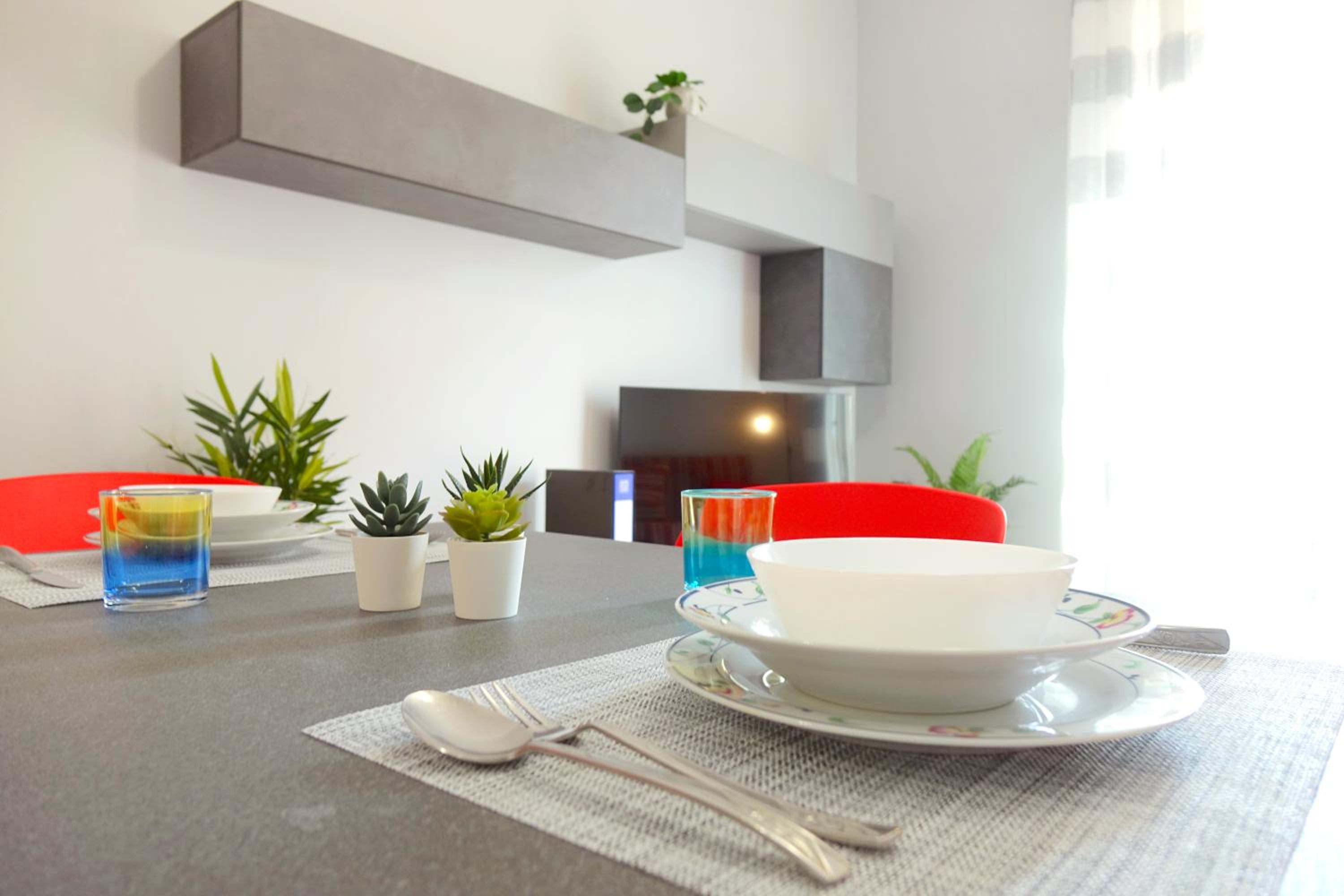 Metro Rivoli - Deluxe apartment with Balcony - GrandMaison view 3