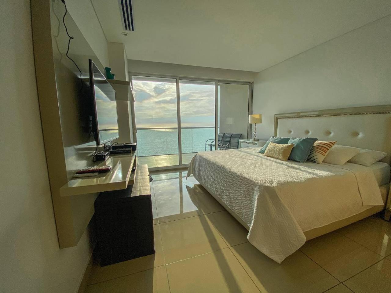 hyatt(H2)luxury