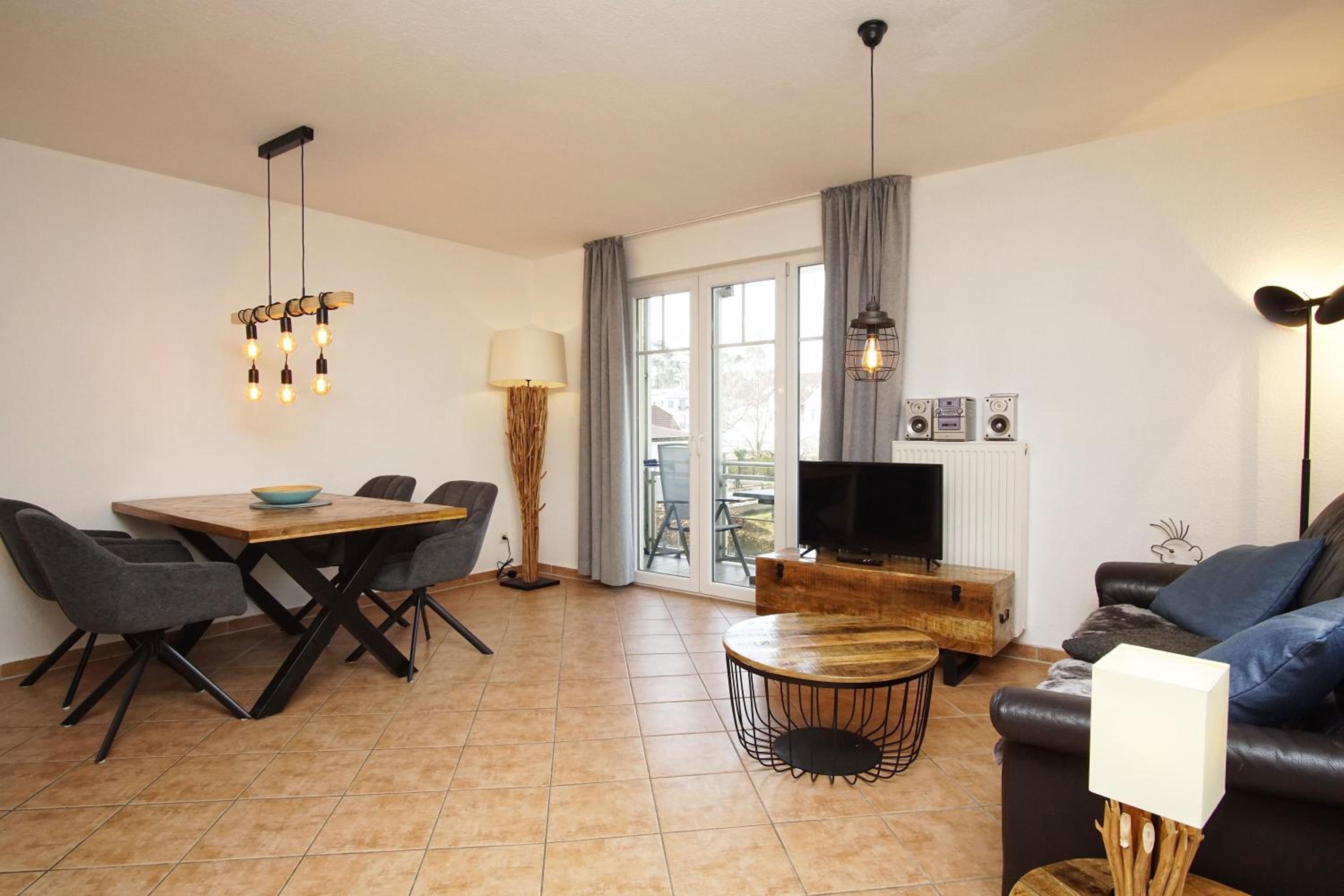 strandnahe Ferienwohnung mit 2 Balkonen - Haus am Kurpark FeWo 12