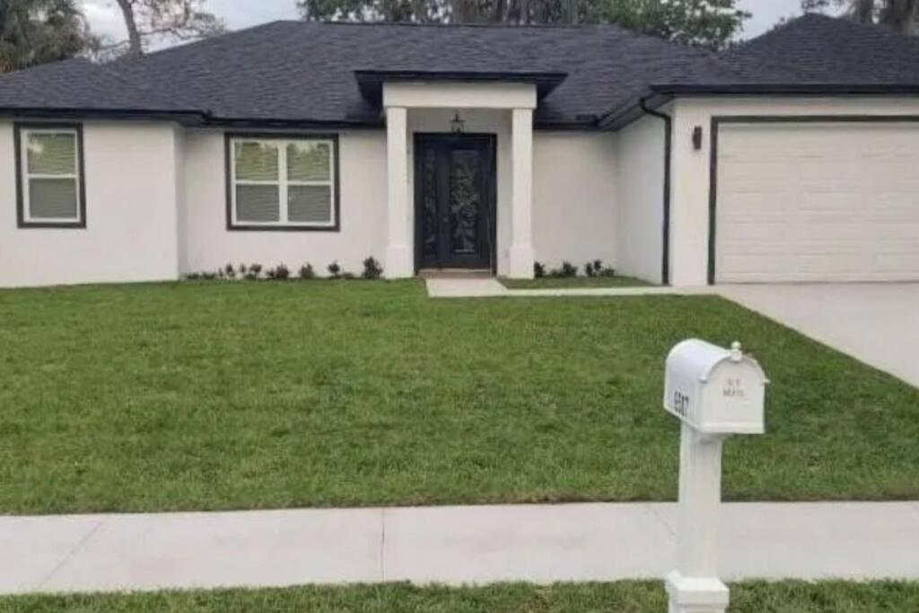 Tampa Bay Area Vacations - Villa White Rock in Tampa - Property Image 2