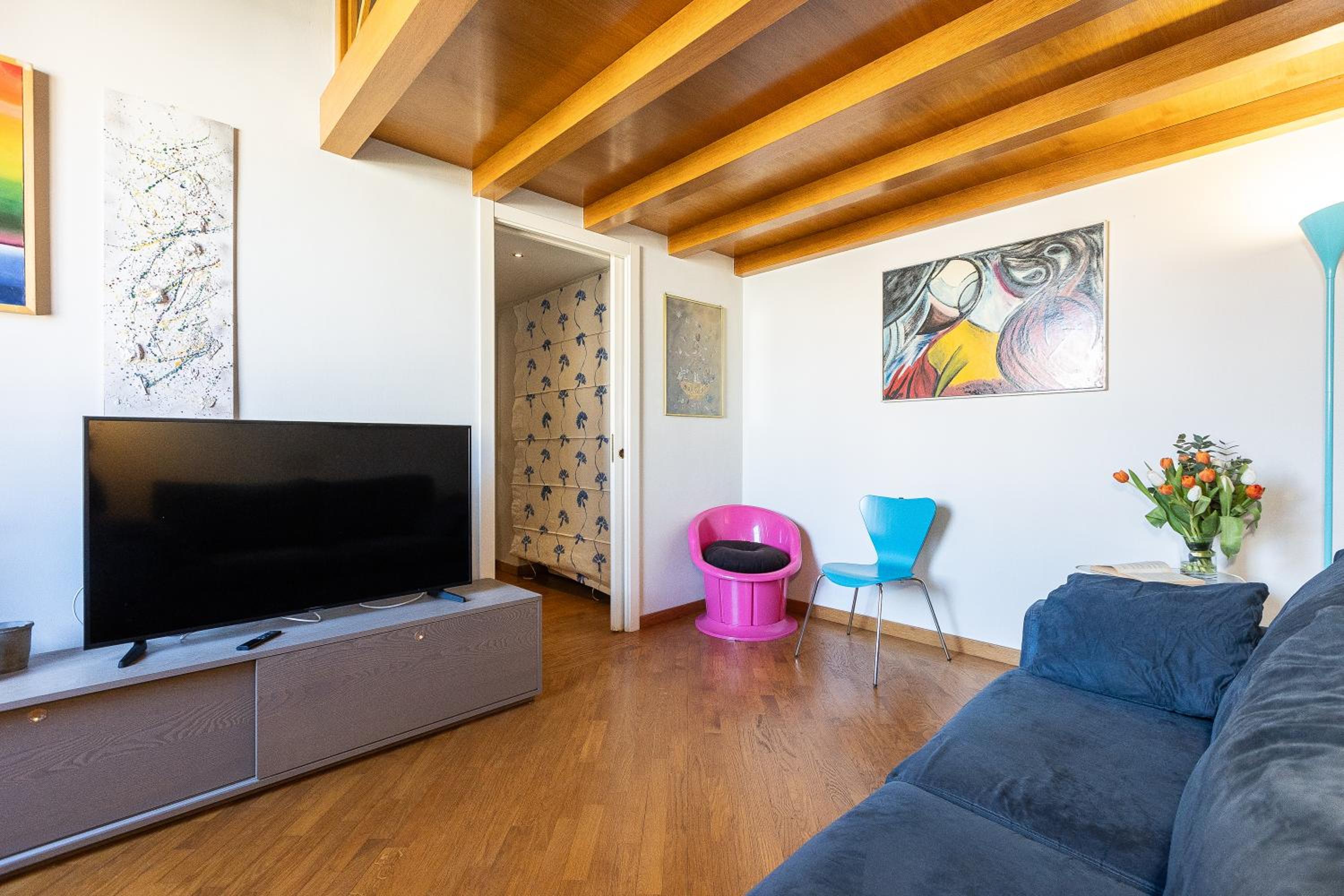 Colosseum bright two Bedroom Apartment