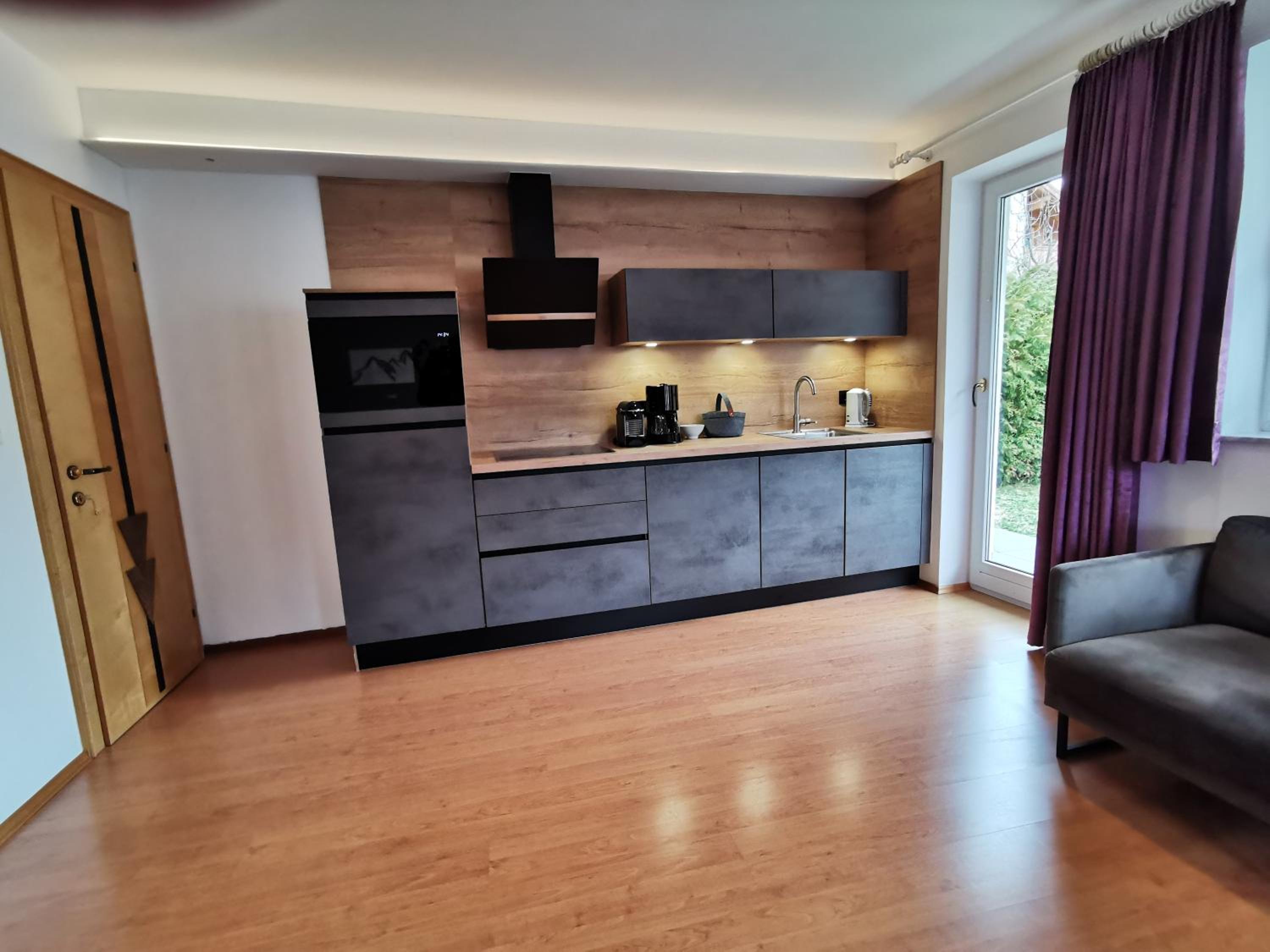 Bella Vista Apartments