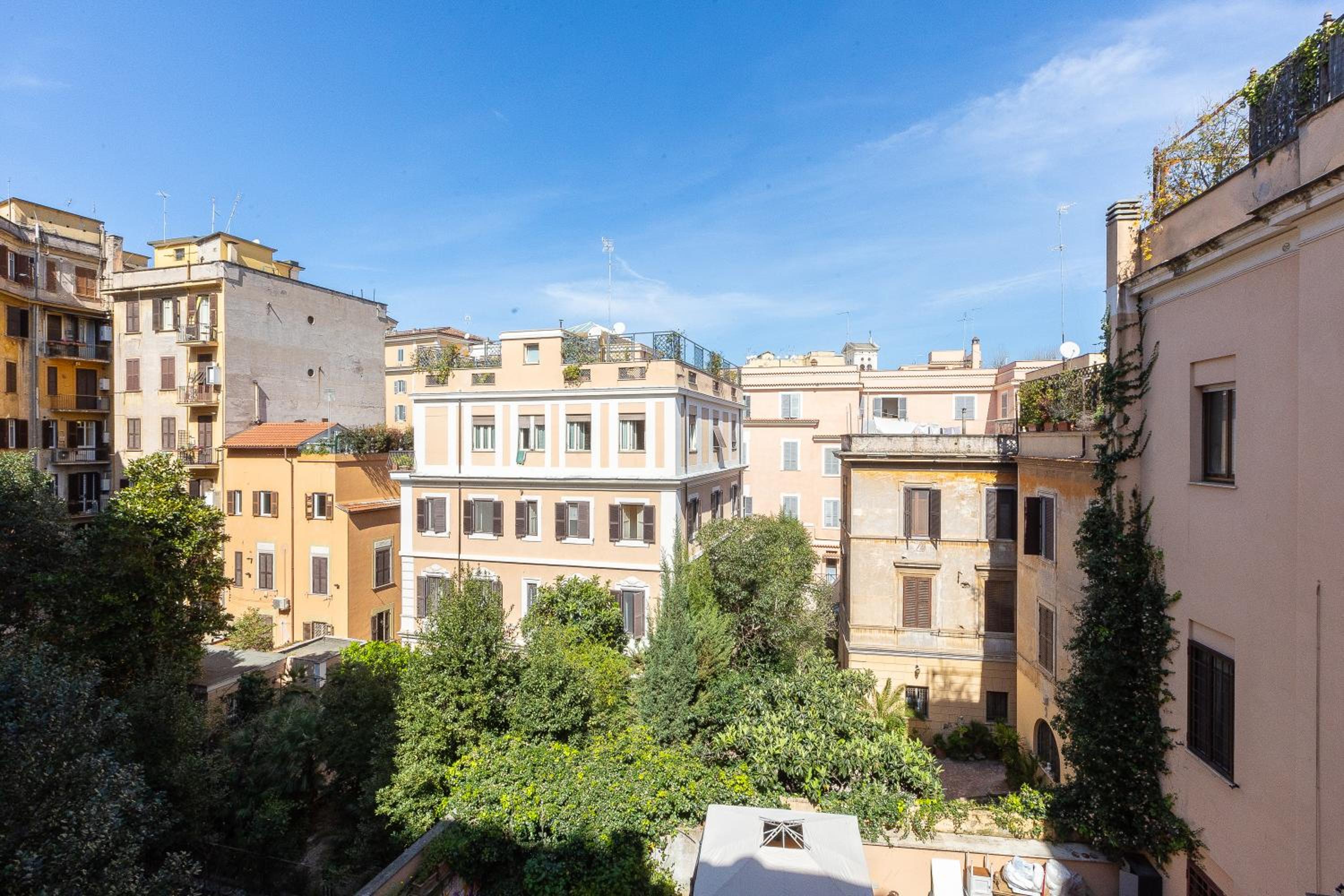 Colosseum bright two Bedroom Apartment