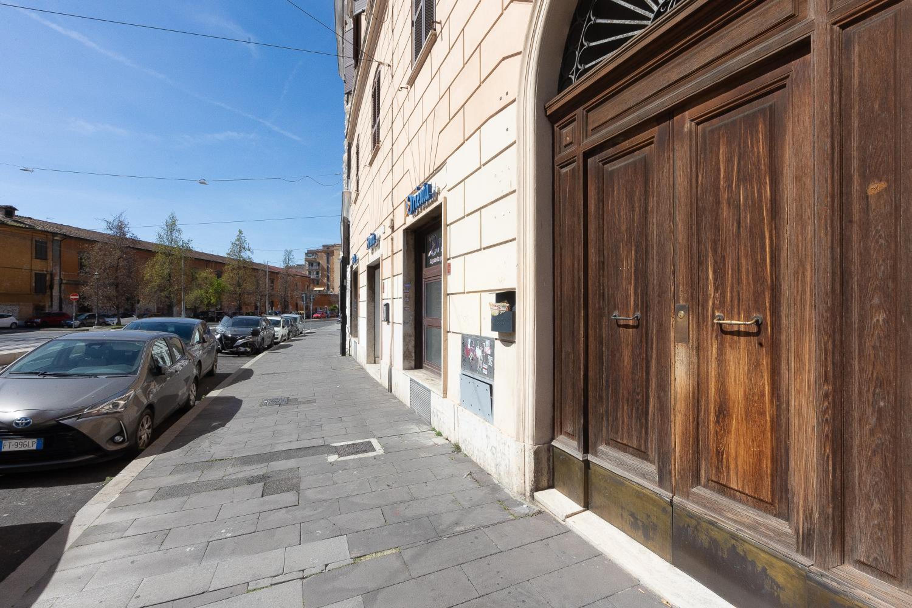 Colosseum bright two Bedroom Apartment
