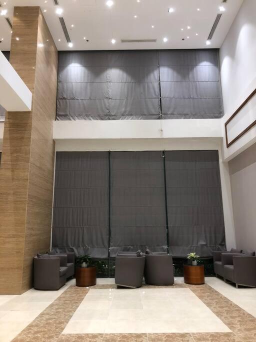 Căn hộ dịch vụ Vinhomes - đầy đủ tiện nghi - tầm nhìn ra thành phố - Landmark plus