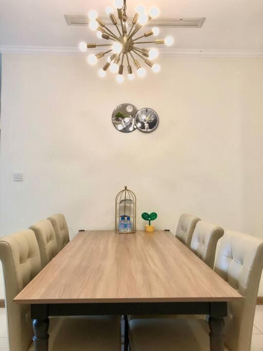 Căn hộ dịch vụ Vinhomes - đầy đủ tiện nghi - tầm nhìn ra thành phố - Landmark plus