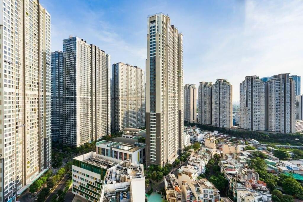 Căn hộ dịch vụ Vinhomes - đầy đủ tiện nghi - tầm nhìn ra thành phố - Landmark plus