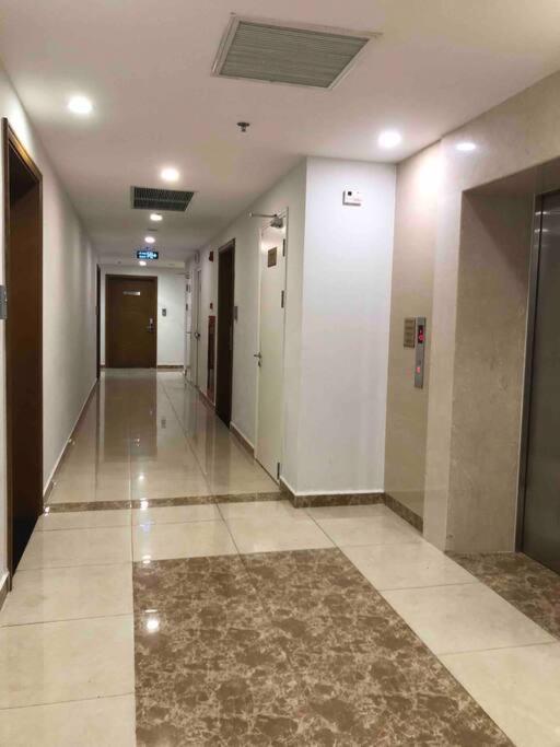 Căn hộ dịch vụ Vinhomes - đầy đủ tiện nghi - tầm nhìn ra thành phố - Landmark plus