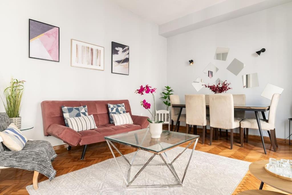 3BDR IDEAL CENTRAL ATHENIAN APT