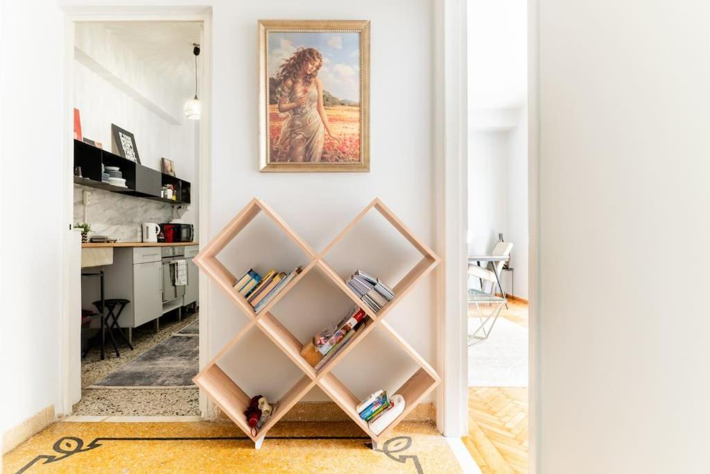 3BDR IDEAL CENTRAL ATHENIAN APT