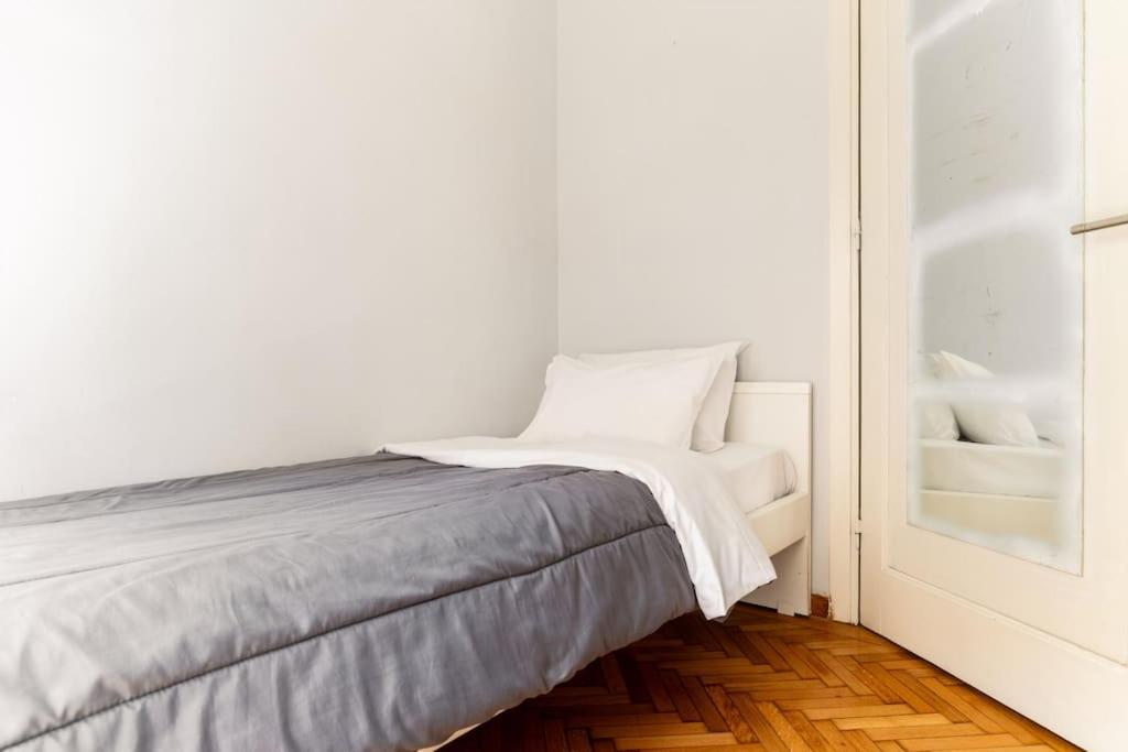 3BDR IDEAL CENTRAL ATHENIAN APT