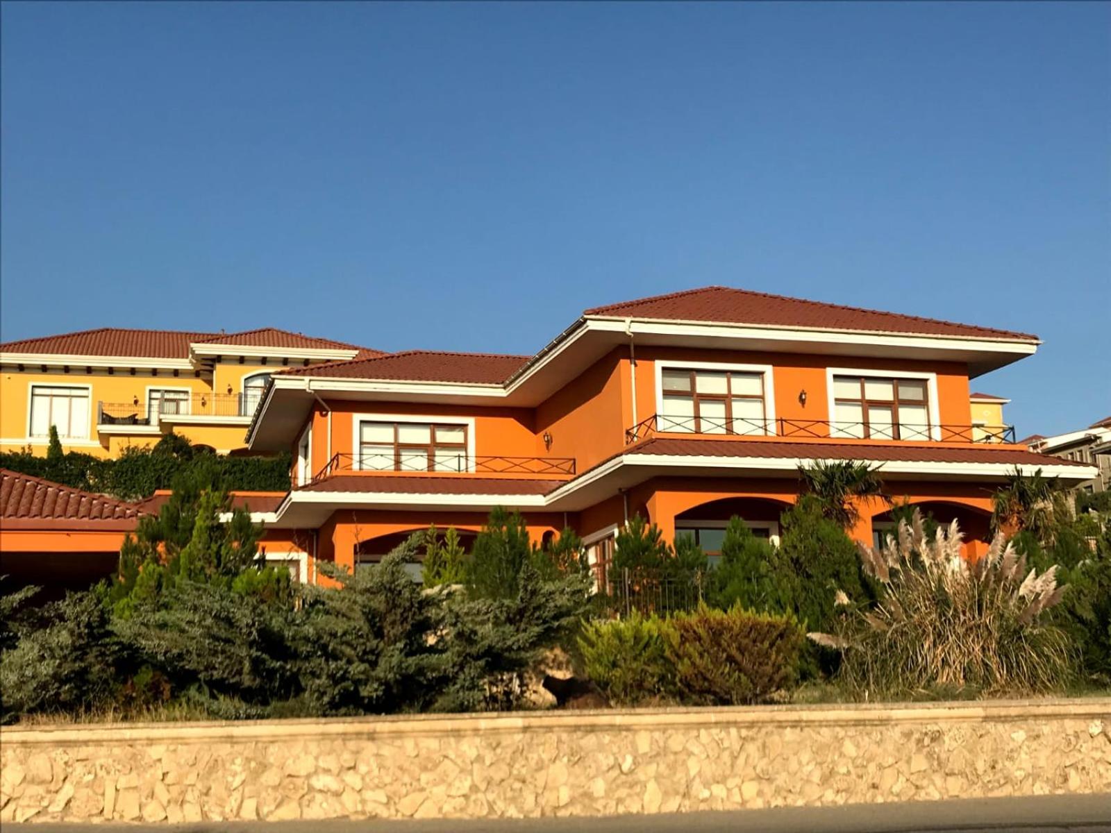 Elen's house