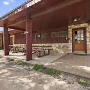 Thunderbird Lodge - Property Image 3