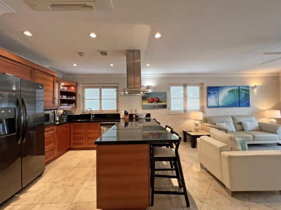 Waterside Apartment 101 by Island Villas