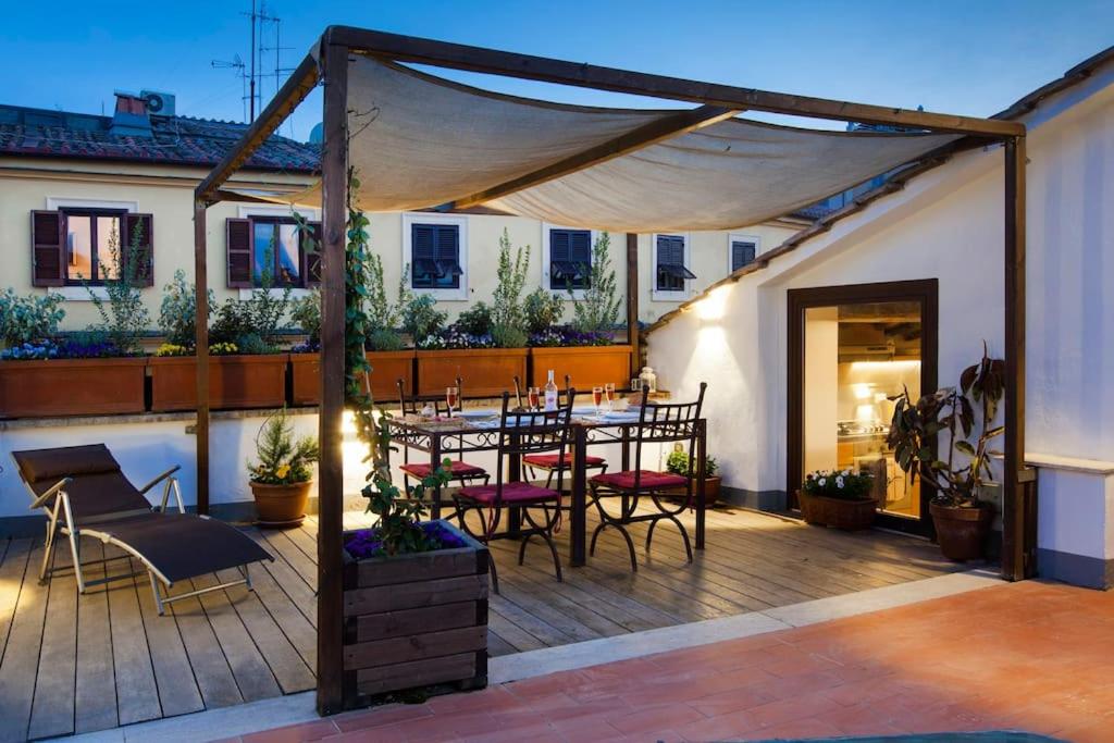 Penthouse Pantheon apartment with Terrace 2BR 2BA