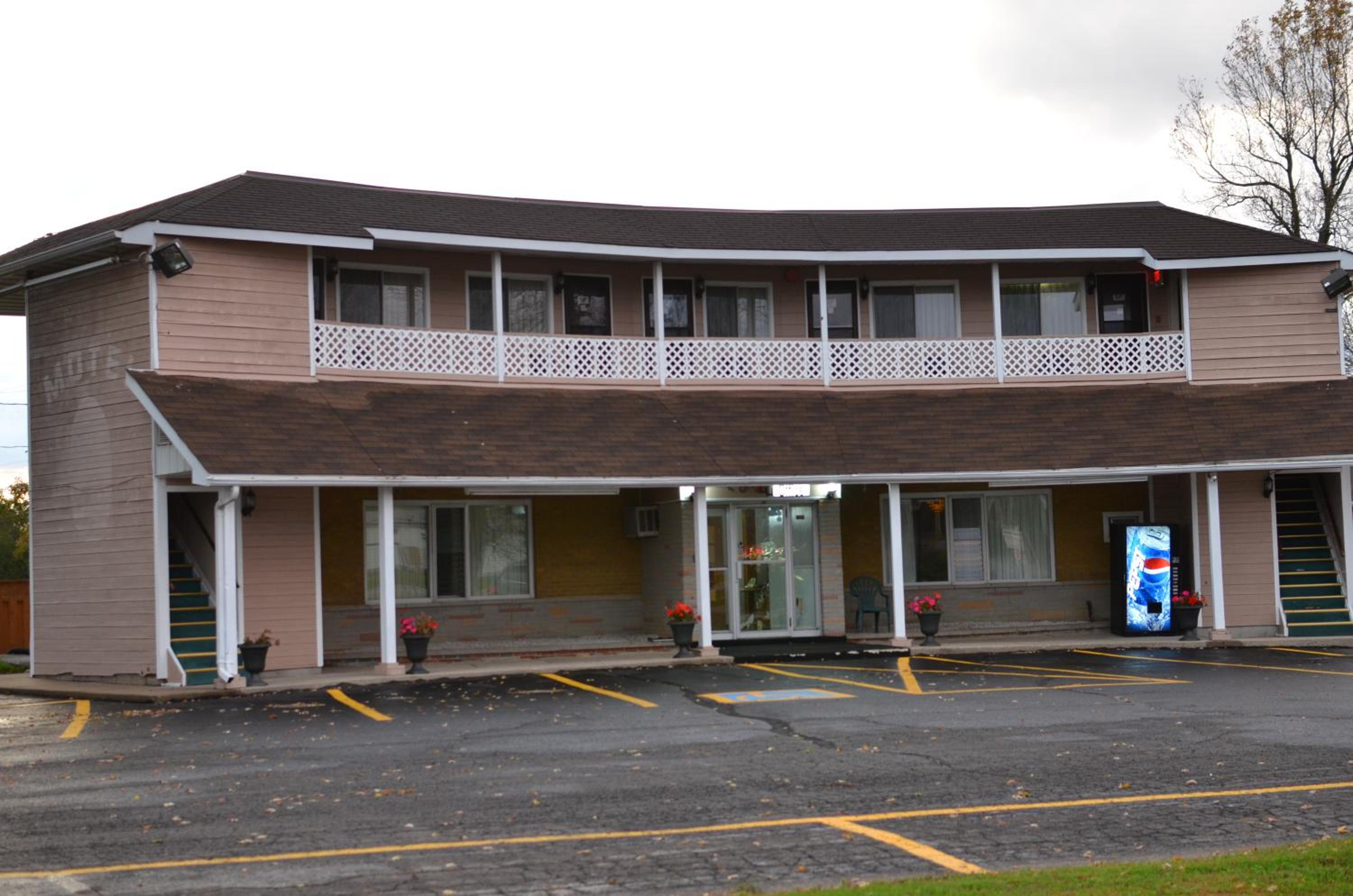 Aquarius Motel